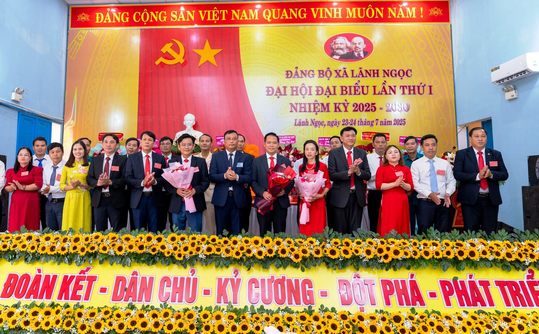 Nguyên Phó bí thư Tỉnh đoàn được chỉ định làm Bí thư Đảng ủy xã Lãnh Ngọc- Ảnh 1. Nguyên Phó bí thư Tỉnh đoàn được chỉ định làm Bí thư Đảng ủy xã Lãnh Ngọc- Ảnh 1.