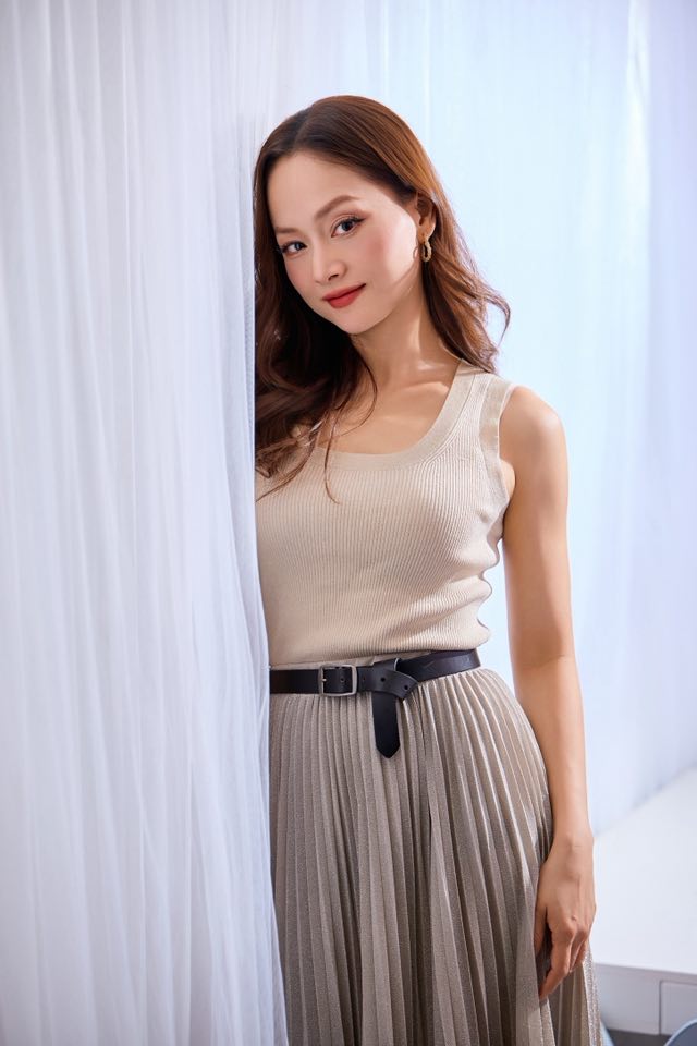

Trong một chương trình gần đây, Lan Phương thừa nhận mình trải qua giai đoạn trầm cảm sau khi sinh nhóc tì thứ hai. Thời điểm đó, nữ diễn viên Cô gái xấu xí gần như một mình xoay xở mọi thứ vì chồng làm việc ở Đà Nẵng. Thế nên, cô cảm thấy tủi thân và thường xuyên khóc một mình  