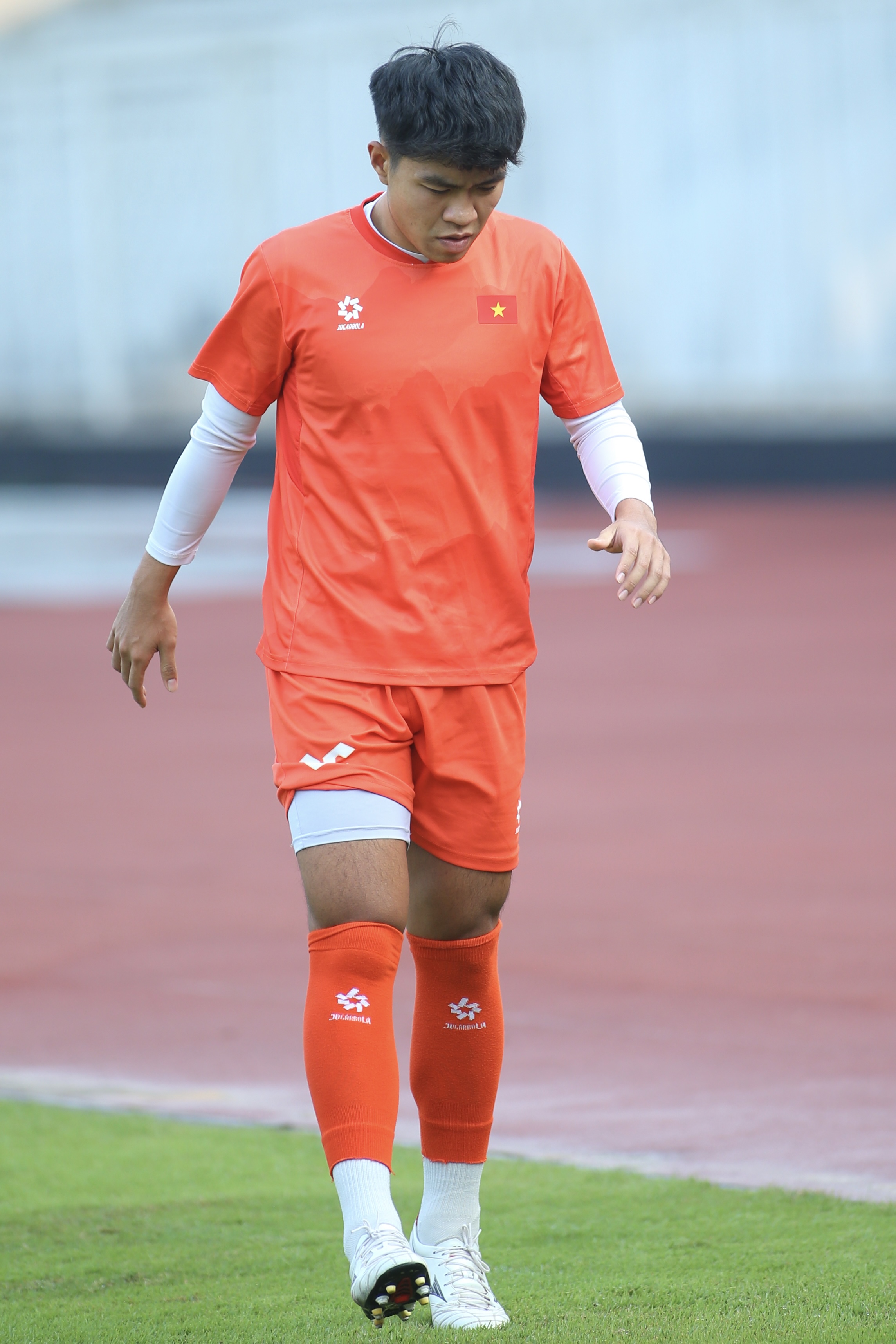 Trenér Kim řekl, že možnost, že by Ly Duc hrál v semifinále, je stále otevřená, jaká je pravda? - Foto 2. HLV Kim nói khả năng Lý Đức đá bán kết còn bỏ ngỏ, sự thật thế nào?- Ảnh 2.