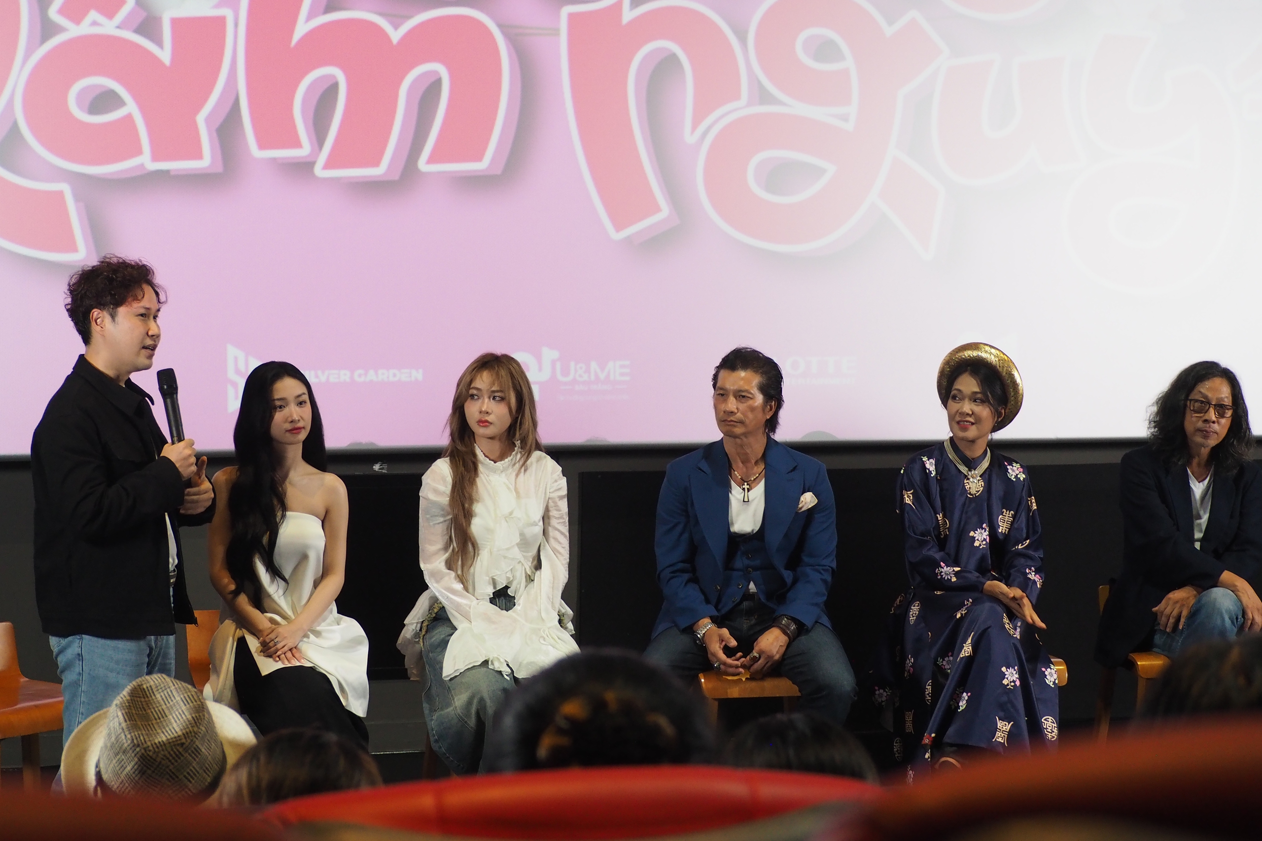 Dustin Nguyễn và Jun Vũ trở lại màn bạc với ‘Song hỷ lâm nguy’- Ảnh 1. Dustin Nguyễn và Jun Vũ trở lại màn bạc với ‘Song hỷ lâm nguy’- Ảnh 1.