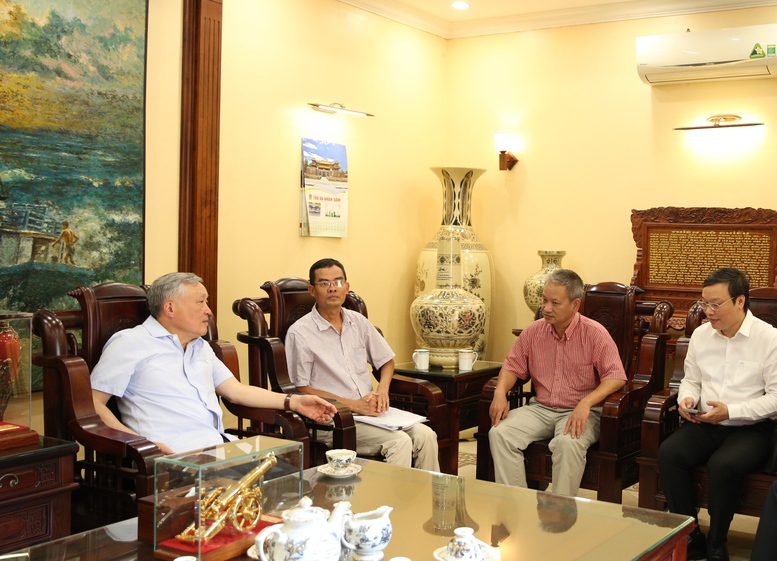 Lòng day dứt khôn nguôi về các anh hùng liệt sĩ nhân 78 năm ngày Thương binh liệt sĩ - Ảnh 1. Lòng day dứt khôn nguôi về các anh hùng liệt sĩ nhân 78 năm ngày Thương binh liệt sĩ - Ảnh 1.