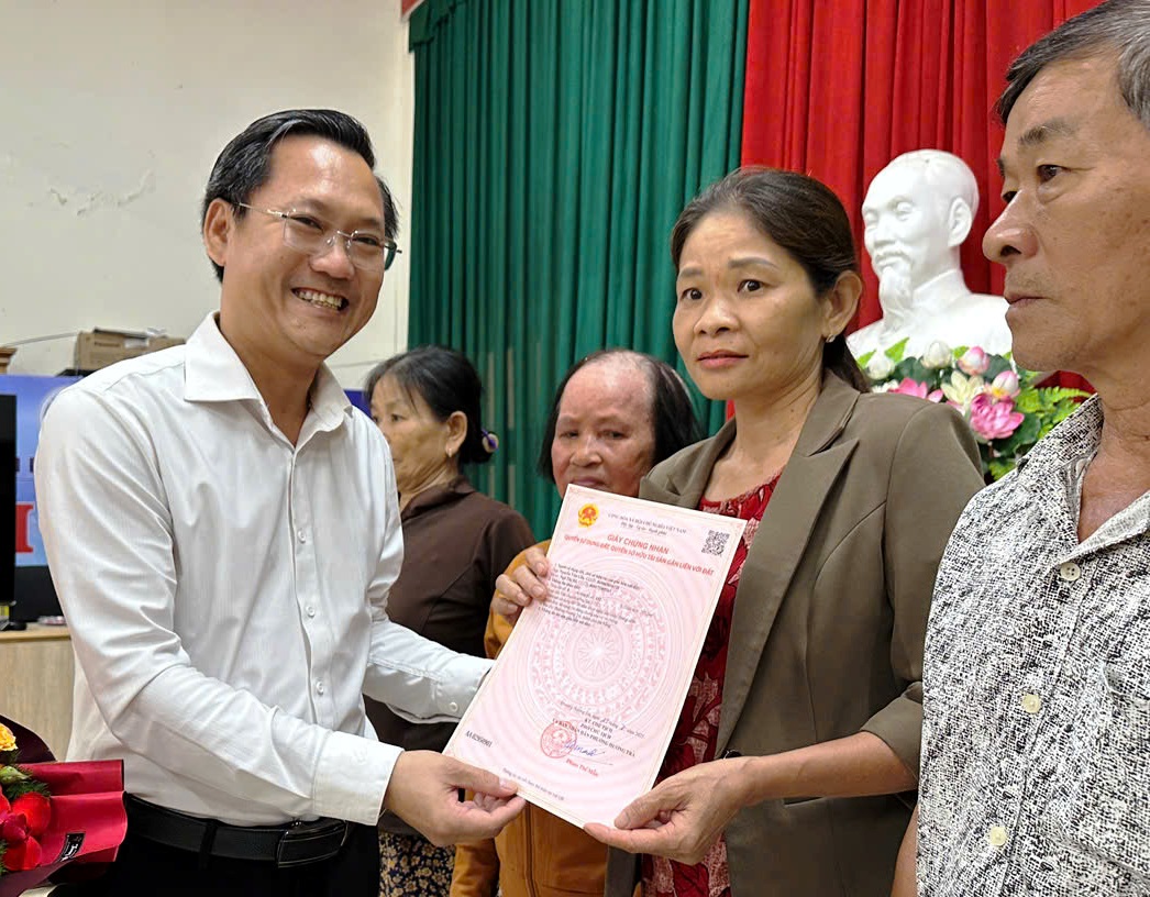 'Phép màu' sau chưa đầy 1 tháng vận hành mô hình chính quyền 2 cấp- Ảnh 2.