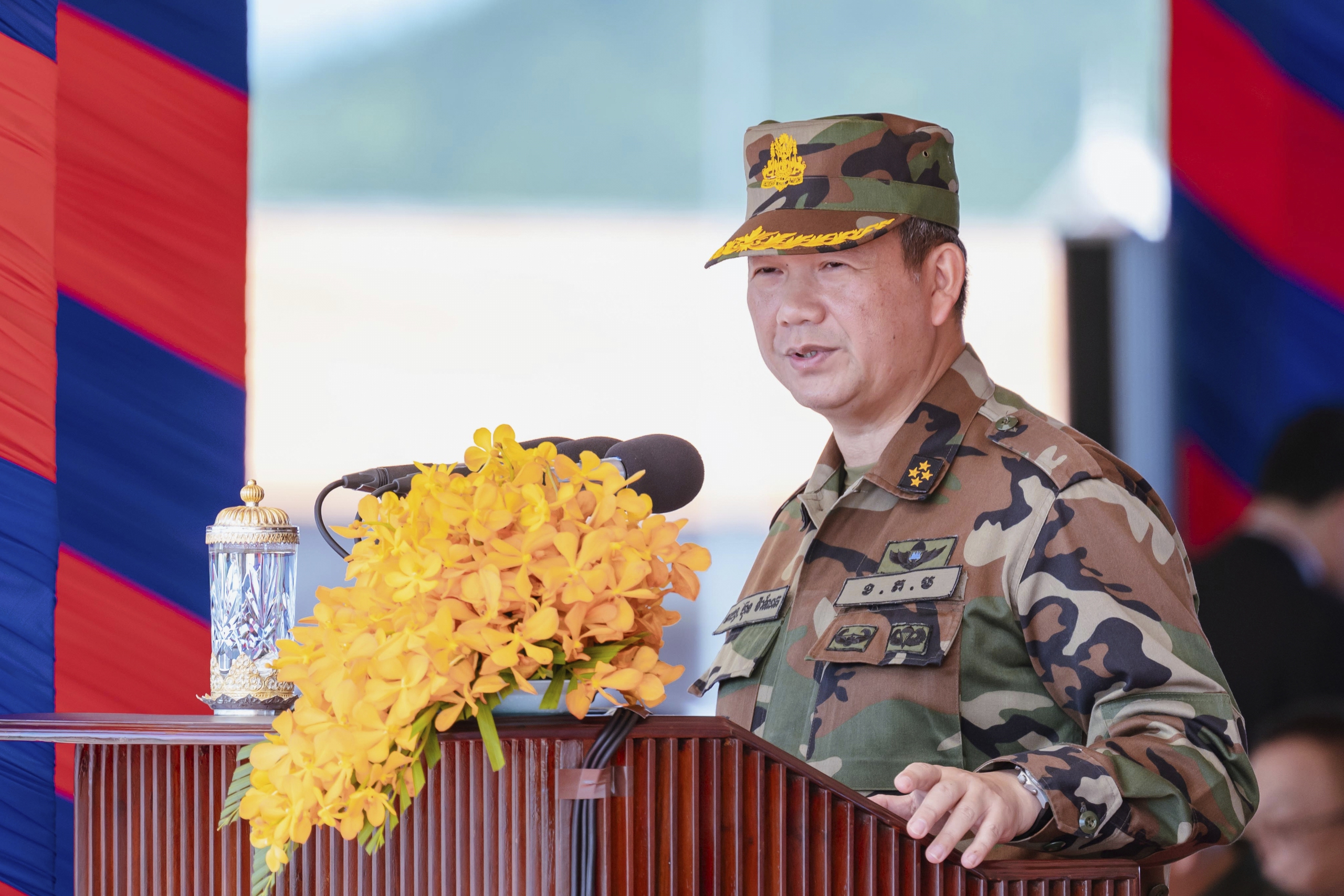 Thủ tướng Campuchia nói Thái Lan đã đồng ý ngừng bắn nhưng đột ngột đổi ý - Ảnh 1.