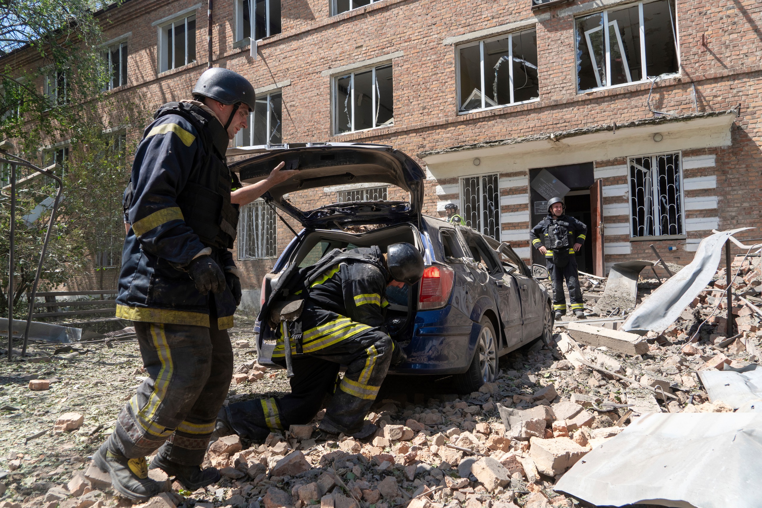 Chiến sự Ukraine ngày 1.248: Ông Zelensky nói hai bên đều gặp khó - Ảnh 1.