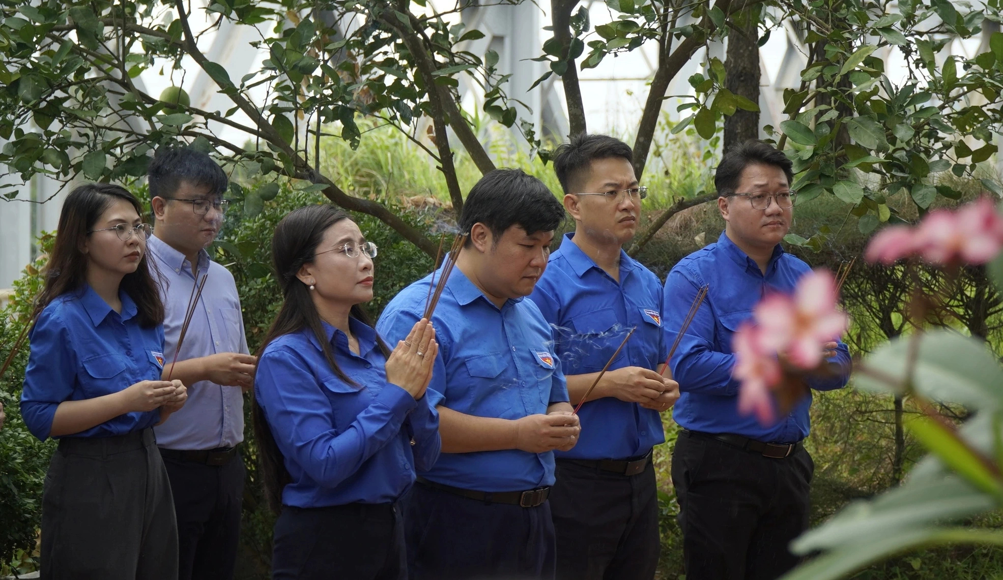 Tuổi trẻ hướng về địa chỉ đỏ, lan tỏa tinh thần cống hiến và sẻ chia - Ảnh 3.