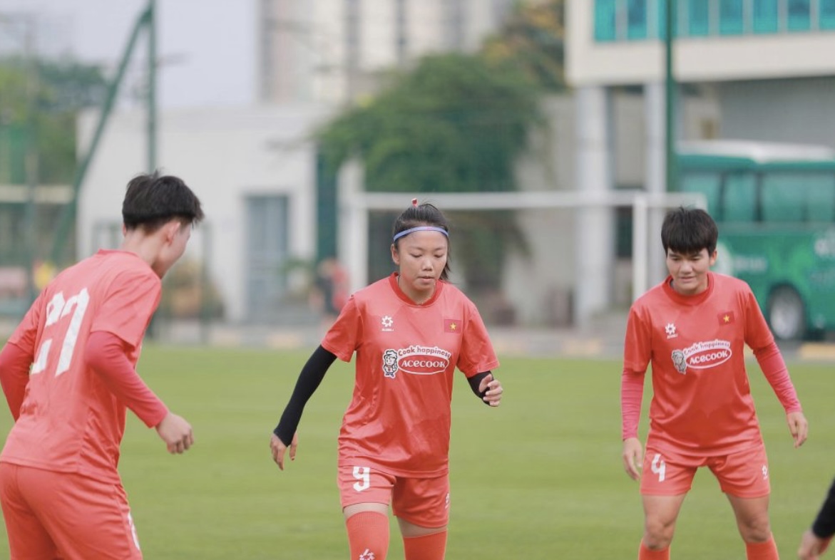 वियतनाम की महिला टीम 2026 एशियाई टूर्नामेंट में दूसरे सीड ग्रुप में है - फोटो 2. Đội tuyển nữ Việt Nam thuộc nhóm hạt giống số 2 tại giải châu Á 2026
- Ảnh 2.