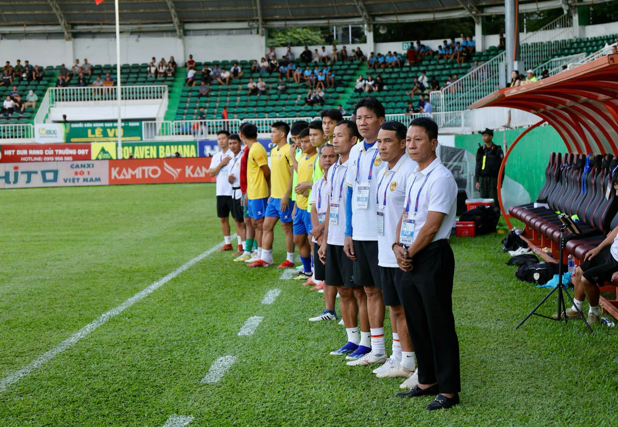 CLB Quảng Nam vẫn khiến cả V-League lo âu, thấp thỏm chờ đợi… nhà đầu tư!- Ảnh 1.