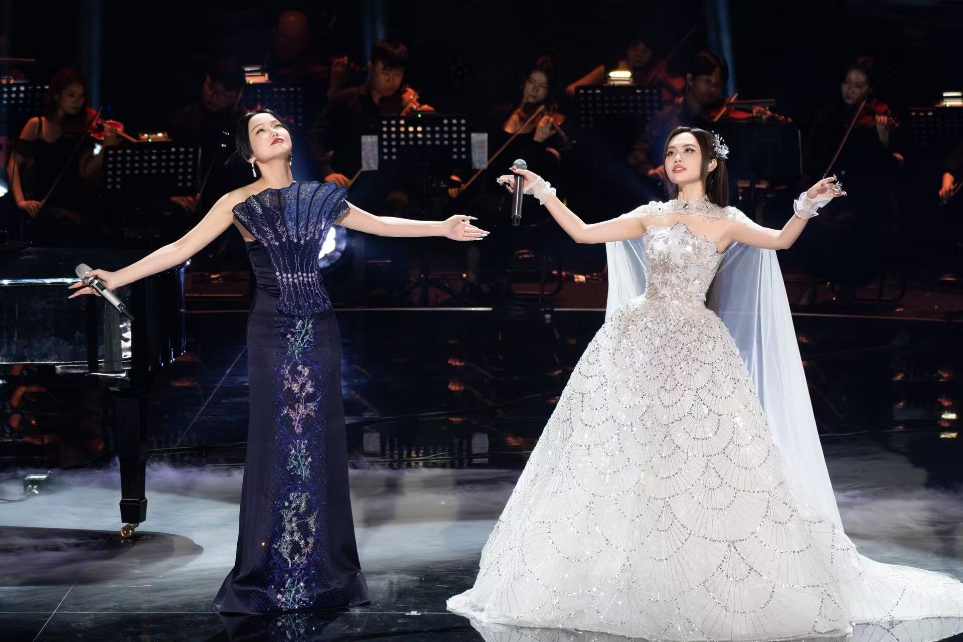 Phương Mỹ Chi hát hit 'Lạc trôi', vào top 3 show âm nhạc ‘Sing! Asia’- Ảnh 1. Phương Mỹ Chi hát hit 'Lạc trôi', vào top 3 show âm nhạc ‘Sing! Asia’- Ảnh 1.