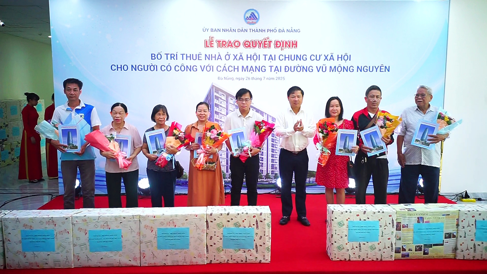Ông Lương Nguyễn Minh Triết: Đà Nẵng chăm lo người có công bằng việc làm thiết thực - Ảnh 3.