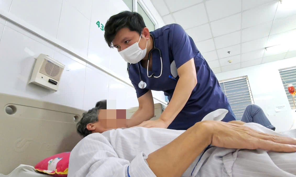 Bị điếc do nhiễm liên cầu heo từ ăn nem thịt sống và tiết canh - Ảnh 1. Bị điếc do nhiễm liên cầu heo từ ăn nem thịt sống và tiết canh - Ảnh 1.