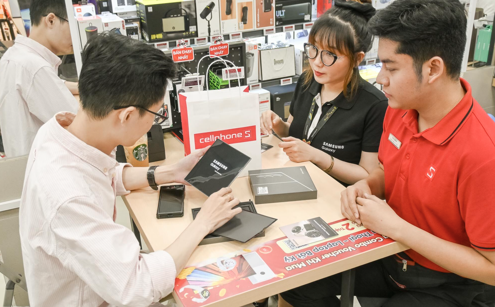 Galaxy Z Fold7 và Z Flip7 chính thức được mở bán tại Việt Nam - Ảnh 3.