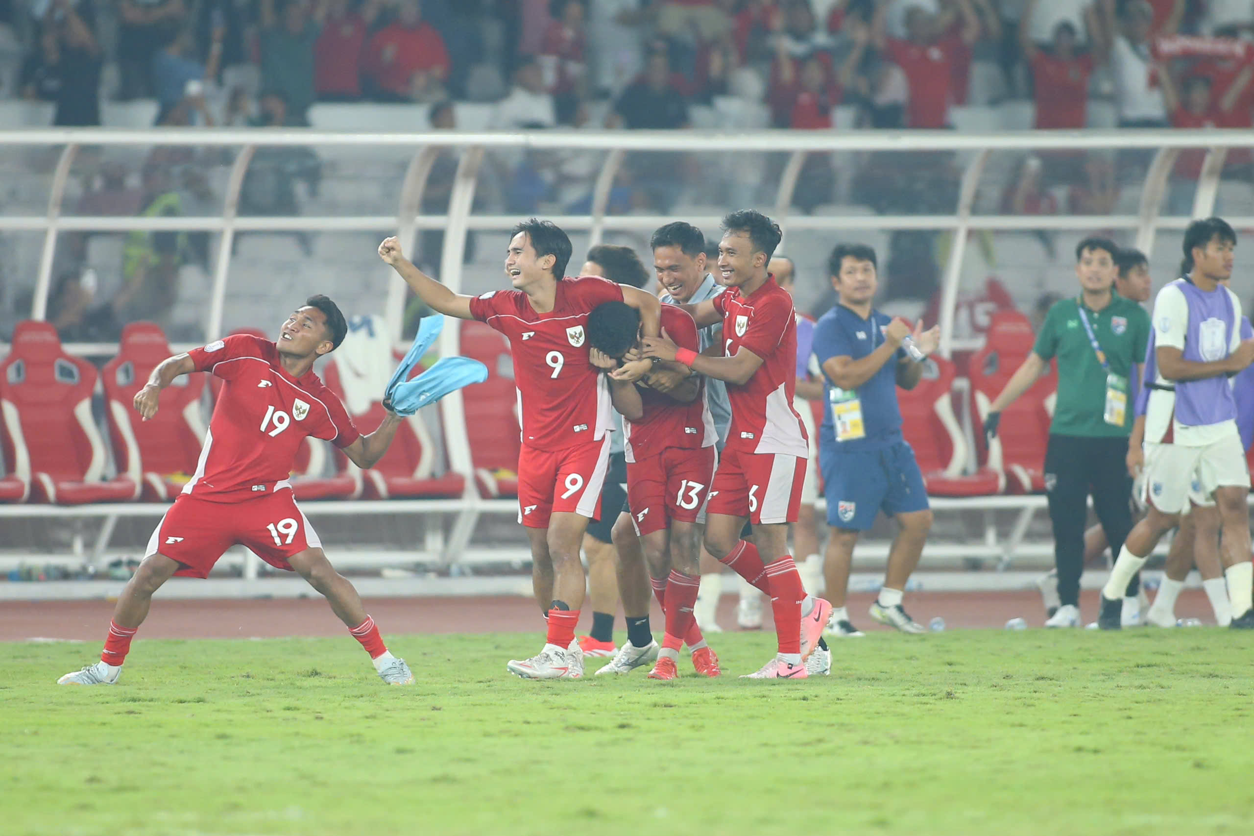 VAR có thể xuất hiện ở chung kết đấu Indonesia: U.23 Việt Nam cẩn trọng tối đa, kẻo…- Ảnh 3. VAR có thể xuất hiện ở chung kết đấu Indonesia: U.23 Việt Nam cẩn trọng tối đa, kẻo…- Ảnh 3.