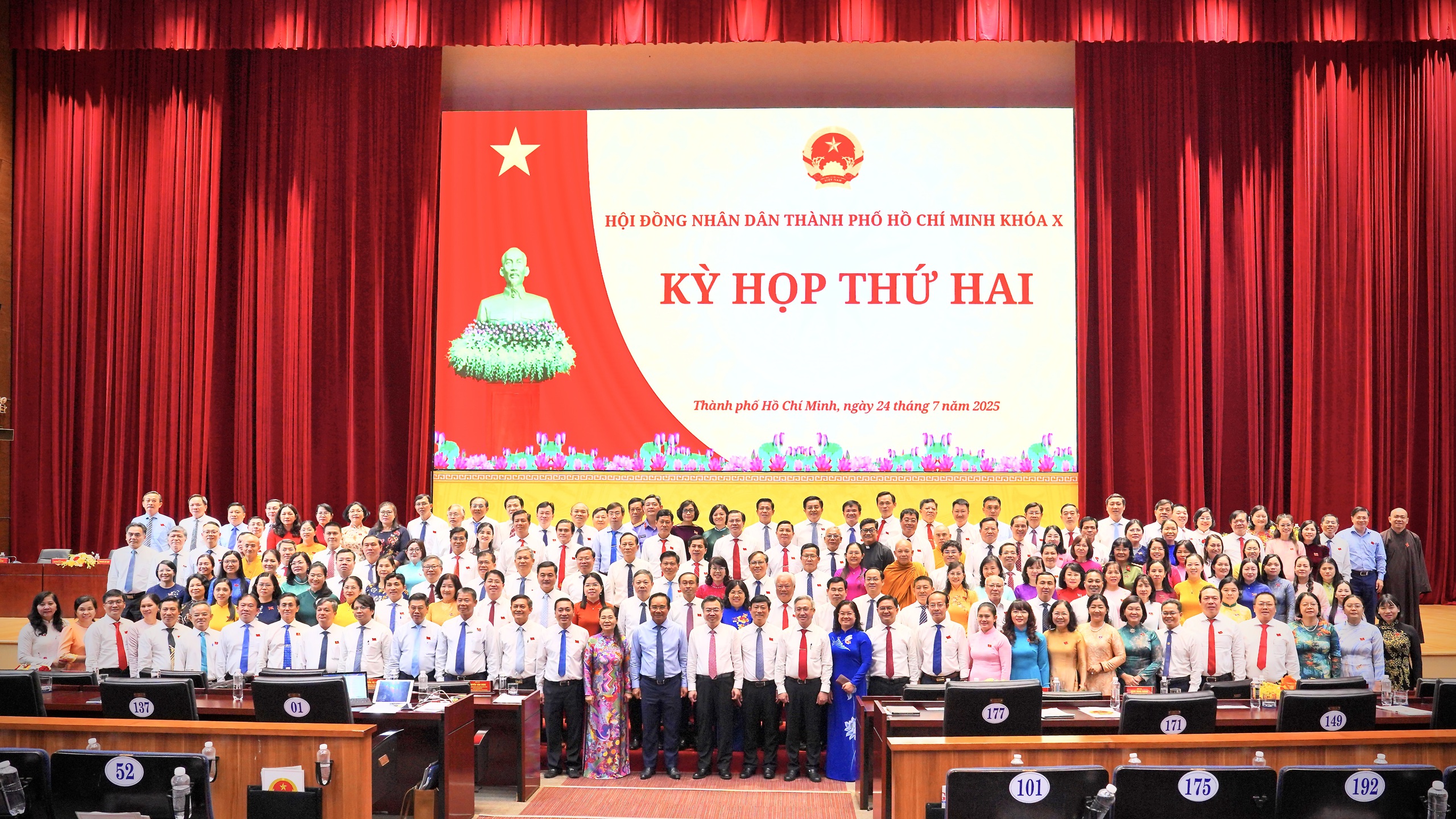 Những điều lần đầu xuất hiện tại kỳ họp HĐND TP.HCM- Ảnh 5. Những điều lần đầu xuất hiện tại kỳ họp HĐND TP.HCM- Ảnh 5.