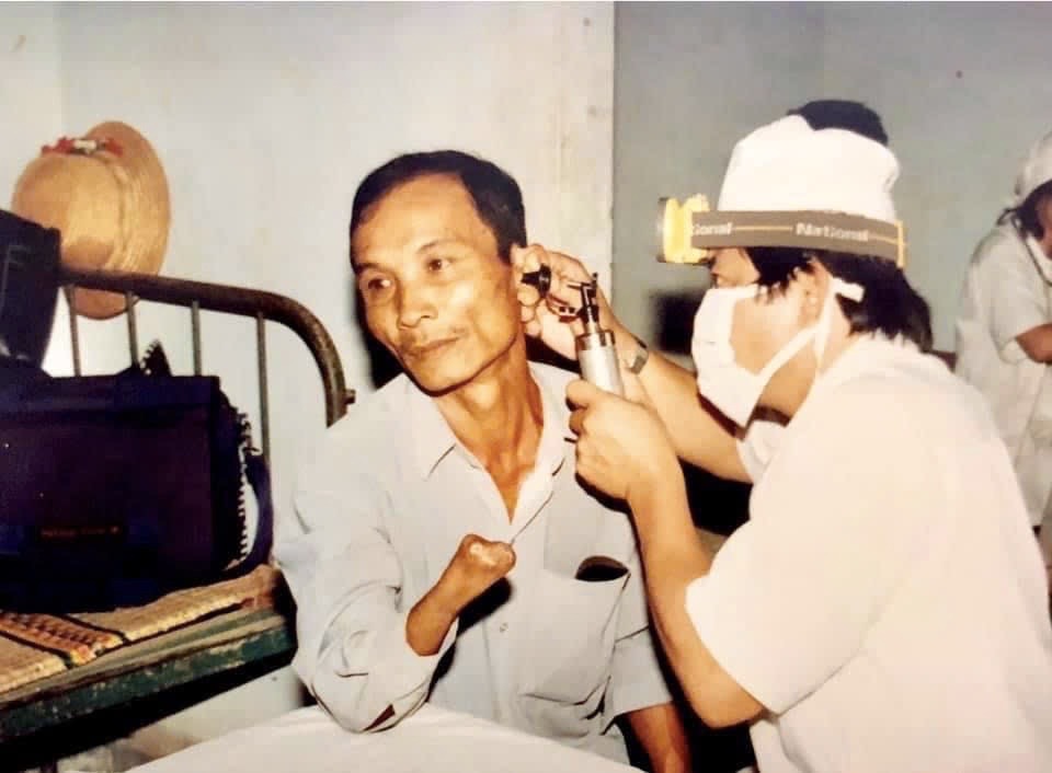 Hành trình cảm động của bác sĩ Nguyễn Văn Xáng từ thương binh đến Thầy thuốc Nhân dân - Ảnh 6.