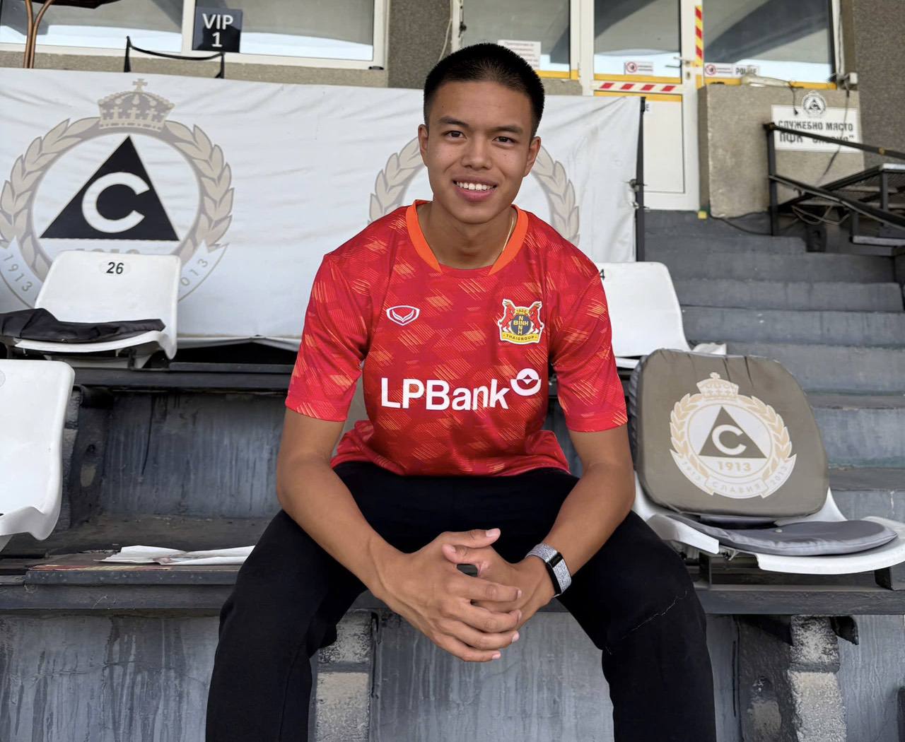 Đại gia Ninh Bình FC trở thành 'vườn ươm' cầu thủ trẻ: Tin vui cho V-League - Ảnh 1.