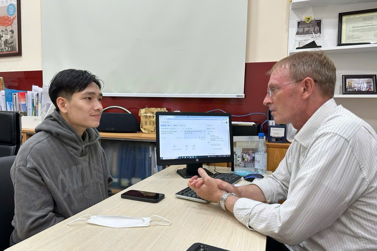 អាមេរិកឈប់អនុញ្ញាតឲ្យពលករ និងនិស្សិតបរទេសបន្តទិដ្ឋាការតាមប្រៃសណីយ៍ - រូបថត ១. Mỹ dừng cho phép lao động, học sinh nước ngoài gia hạn visa qua bưu điện - Ảnh 1.