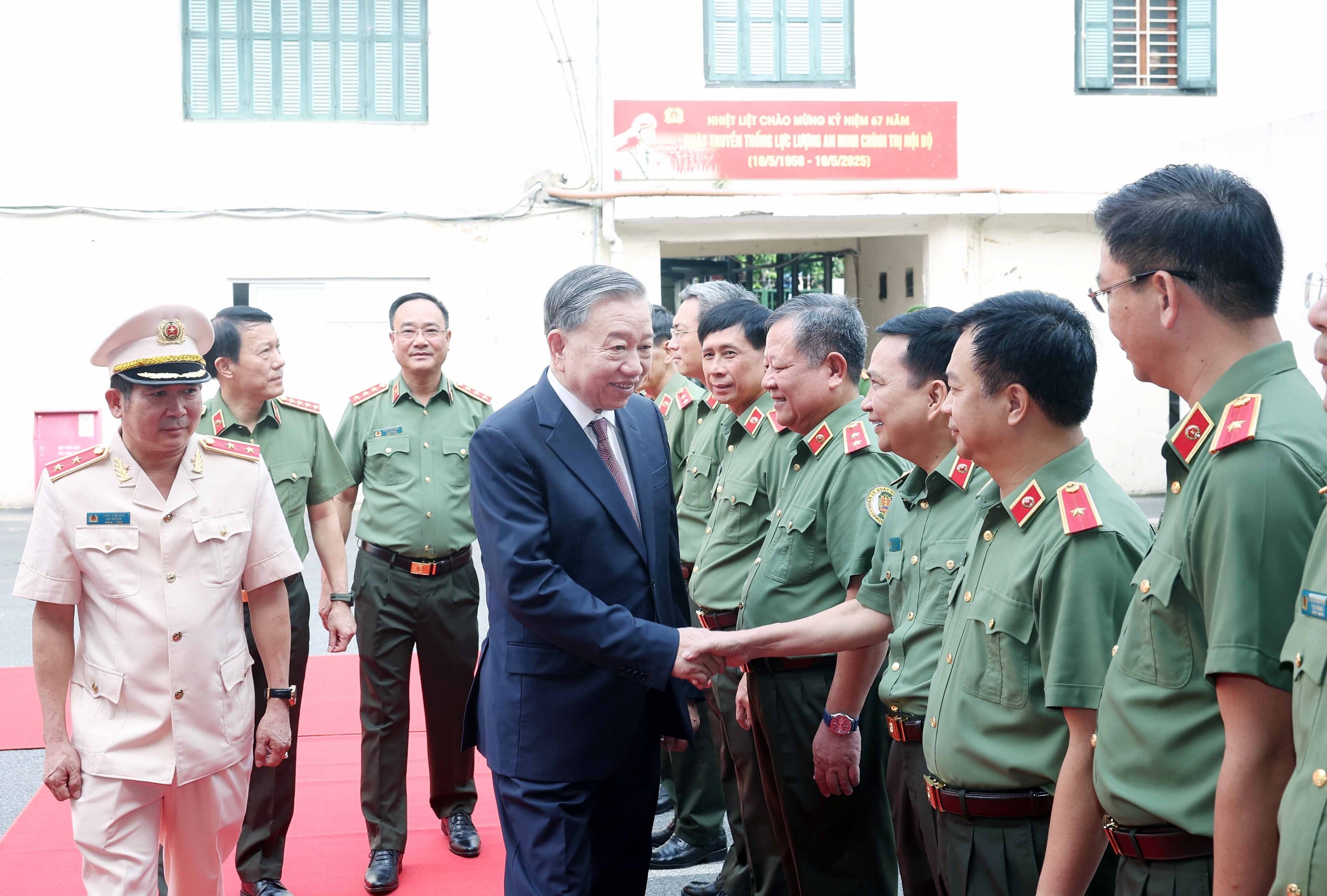 Tổng Bí thư: Cần đổi mới tư duy bảo vệ an ninh chính trị nội bộ- Ảnh 1.