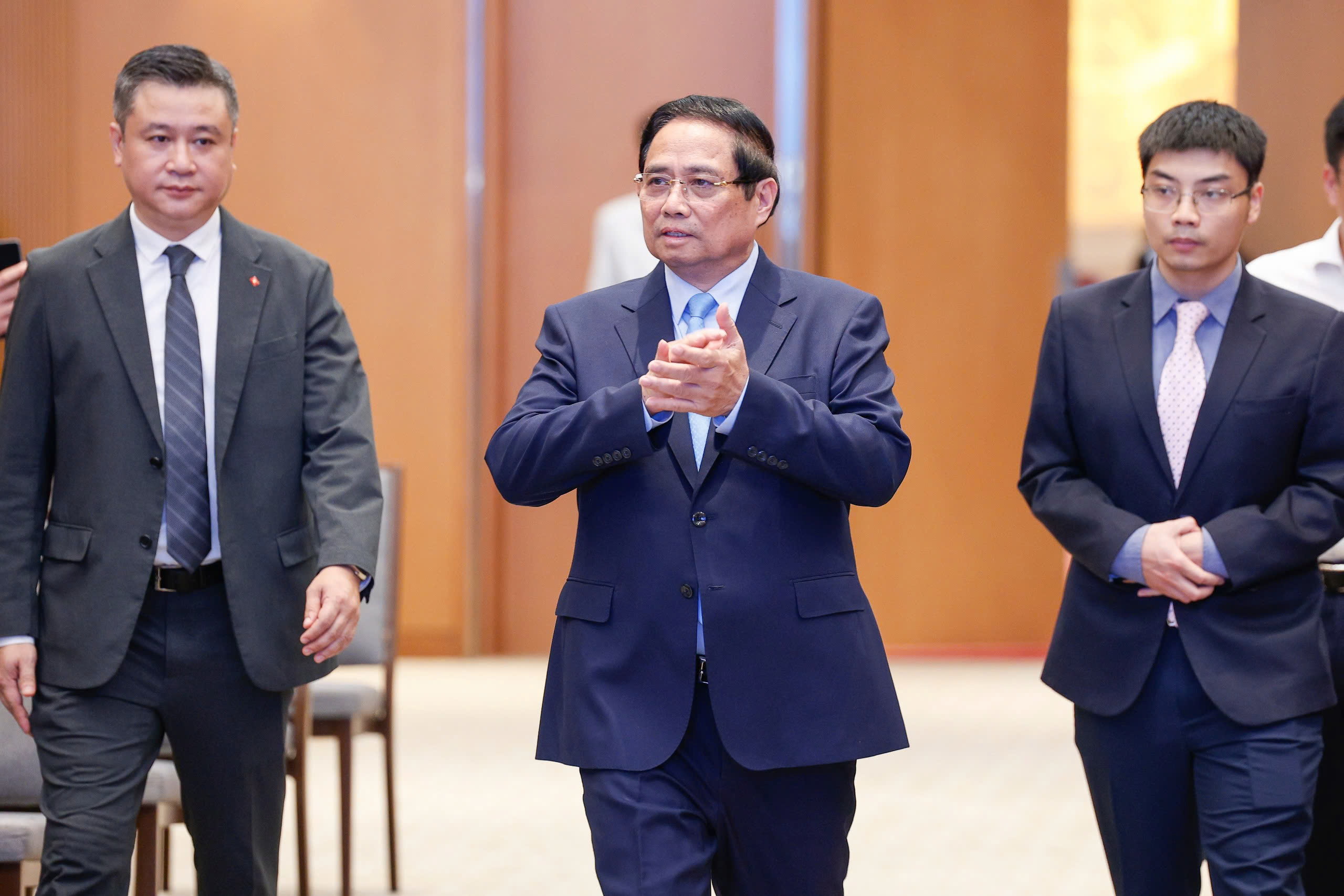 Thủ tướng: Đăng cai Năm APEC 2027 là trọng trách quốc tế của Việt Nam Thủ tướng: Đăng cai Năm APEC 2027 là trọng trách quốc tế của Việt Nam