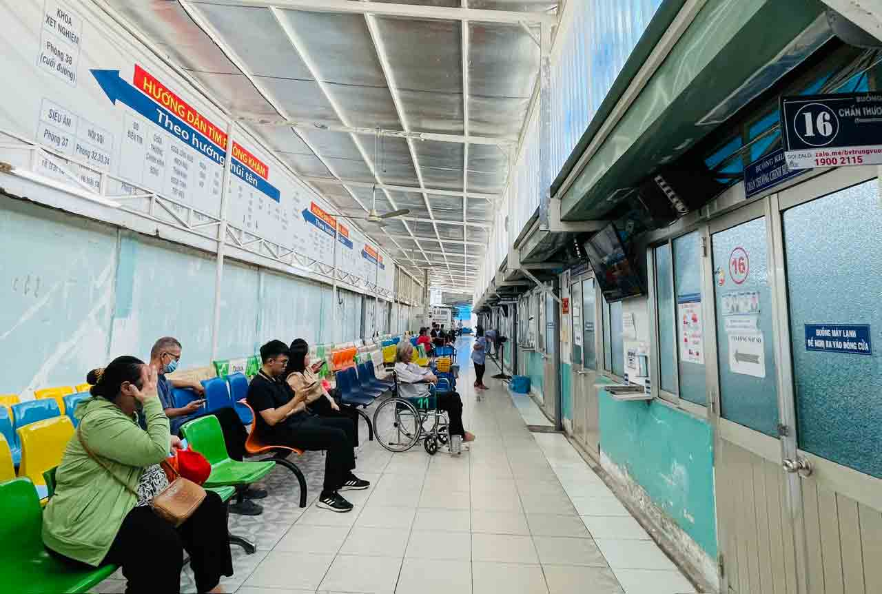 Những bệnh viện thi công ì ạch - Ảnh 4.