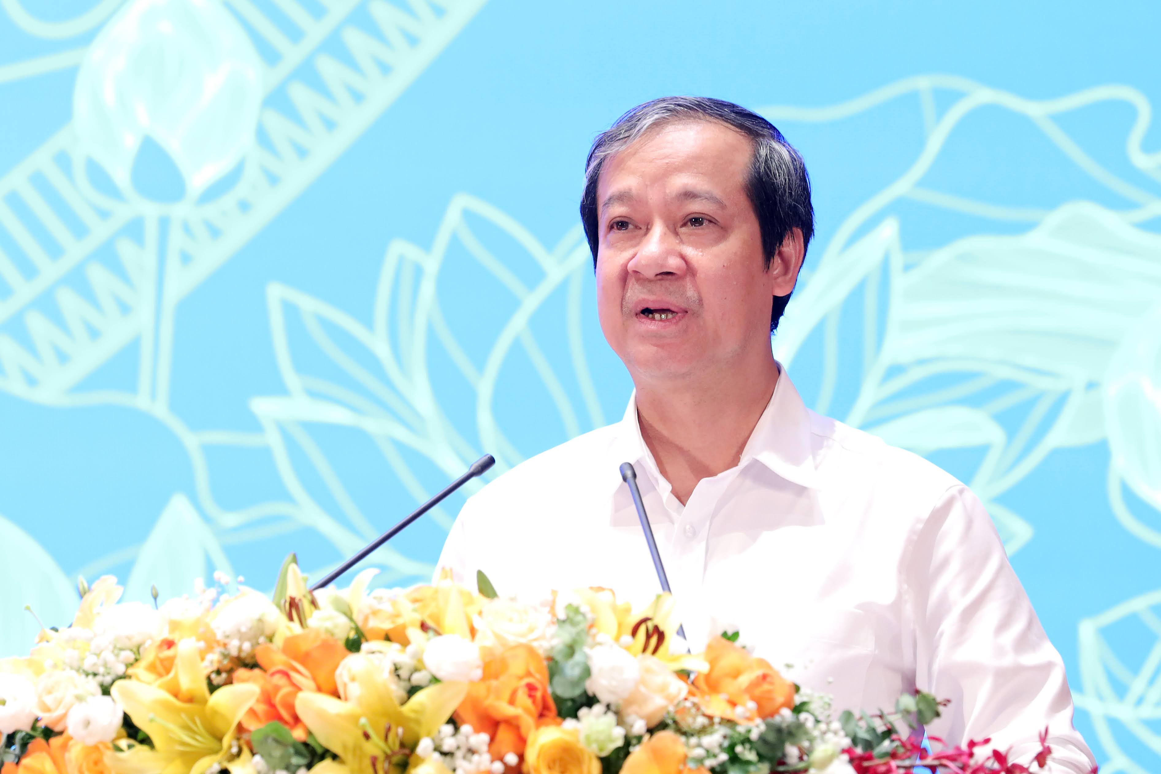 Bộ trưởng GD-ĐT: Không quản được dạy thêm thì 'đổi mới giáo dục còn giới hạn'   - Ảnh 1.