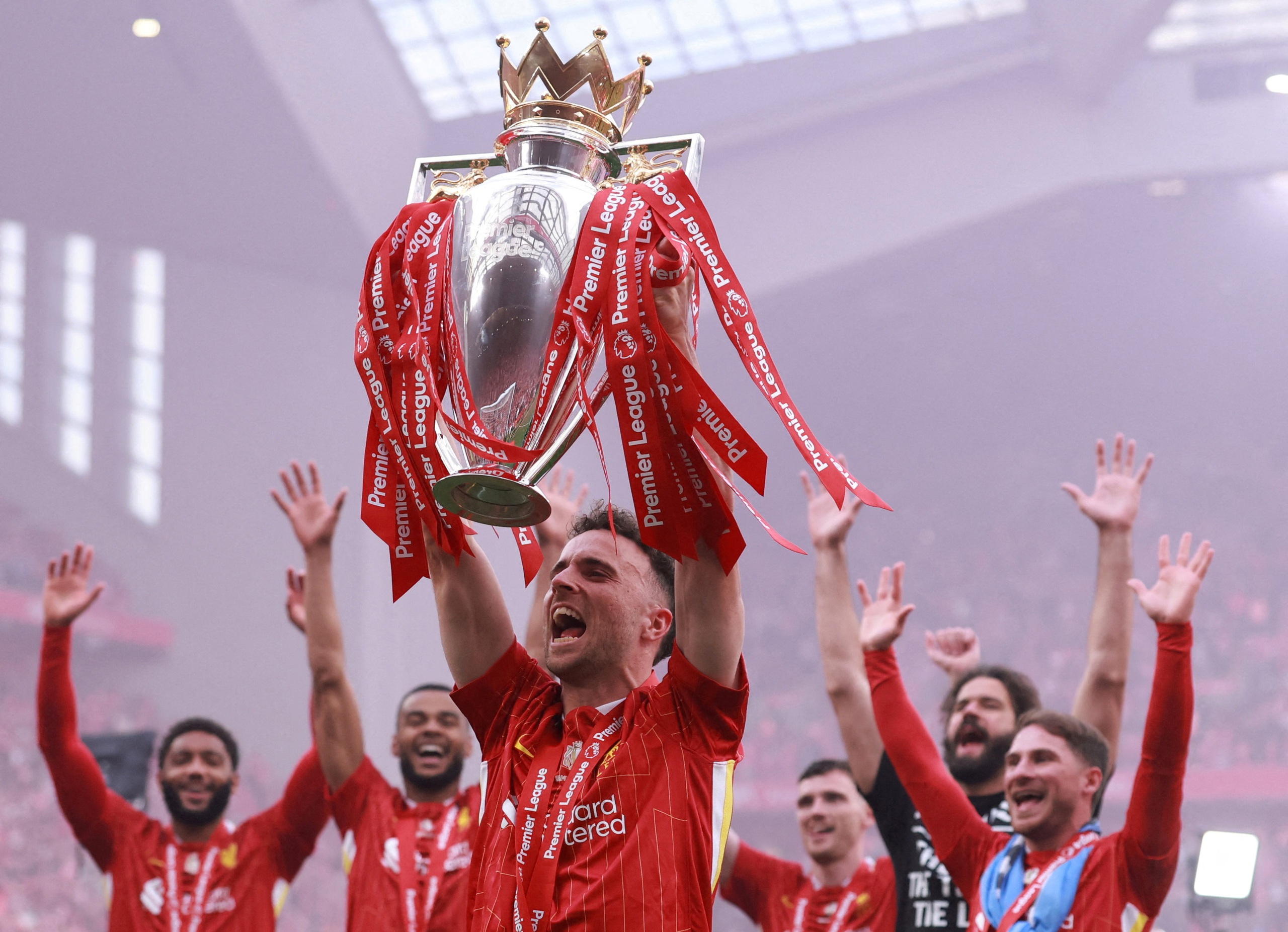 Meilensteine des kleinen, sympathischen Spielers: Diogo Jota, den wird niemand vergessen! - Foto 2. Những mốc son của chàng cầu thủ nhỏ nhắn, ấm áp: Diogo Jota, tất cả không quên anh!- Ảnh 2.