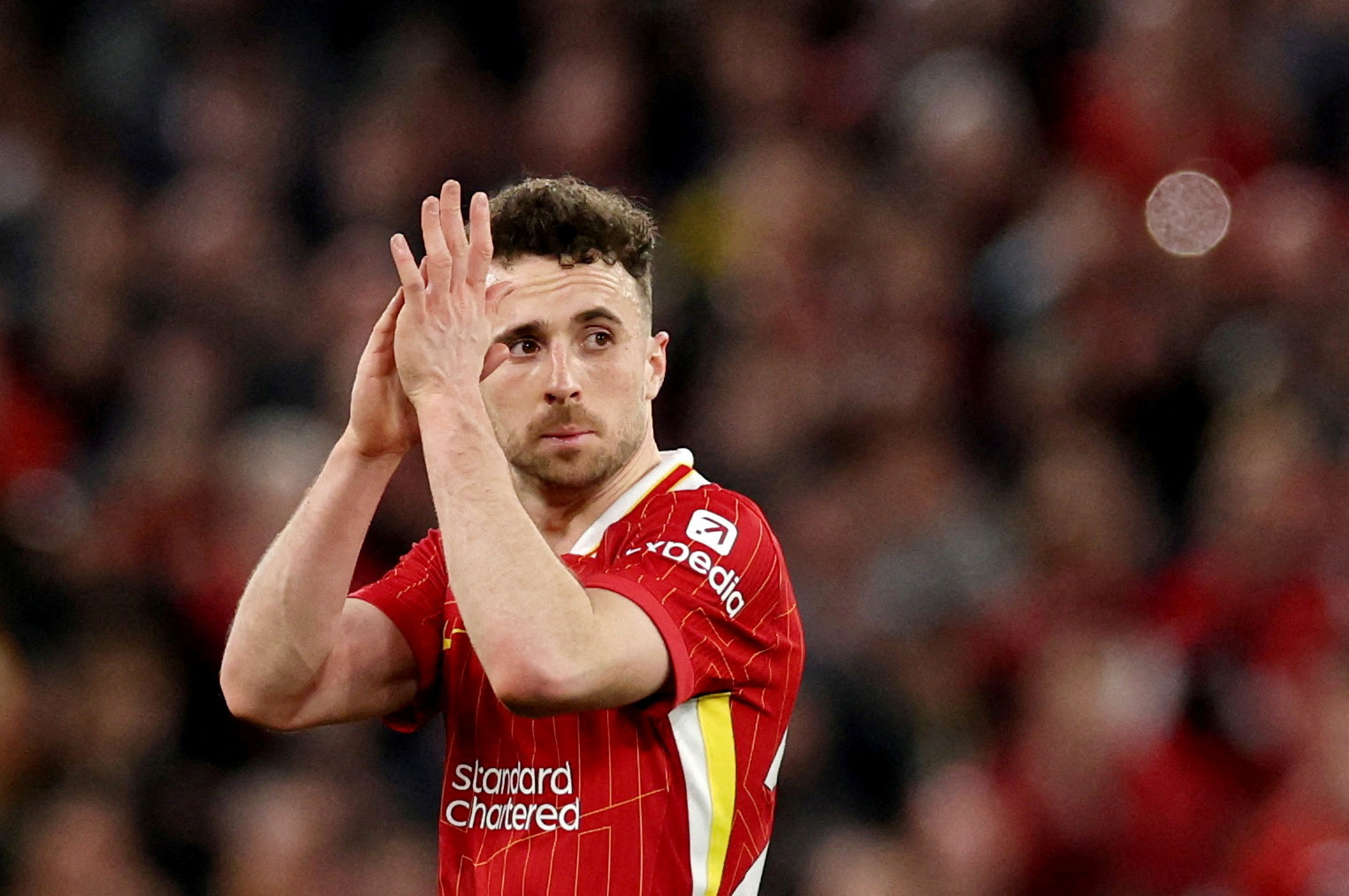 Ngôi sao Liverpool Diogo Jota tử nạn: Thế giới bóng đá bàng hoàng, thương tiếc