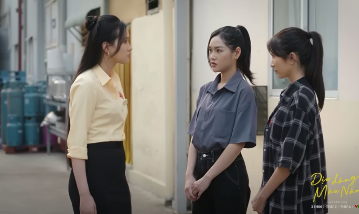‘Dịu dàng màu nắng’ tập 23: Tuyết bị sếp Phong ‘vả mặt’? - Ảnh 1.