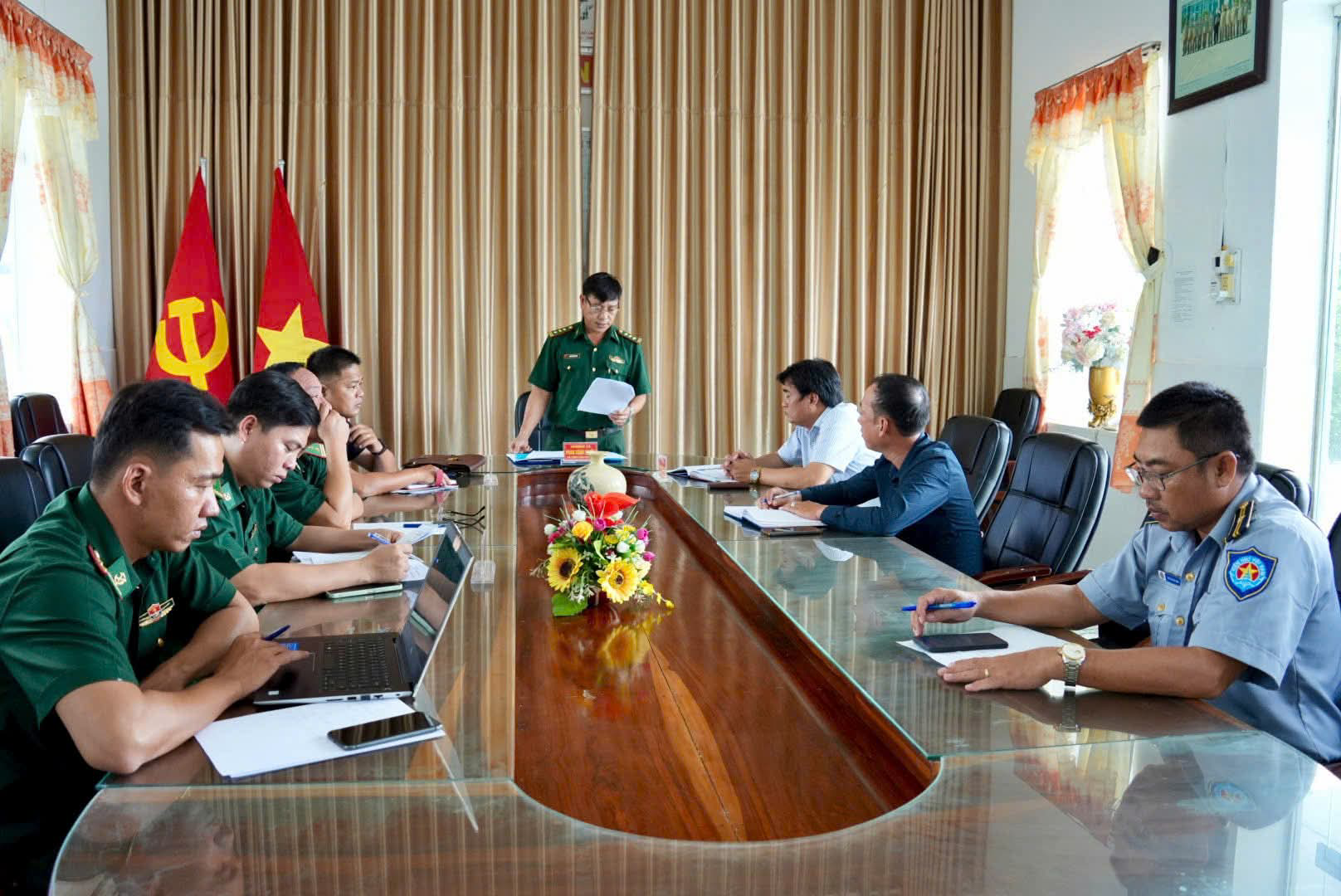 Cà Mau: Xử phạt 500 triệu đồng người thuê tàu cá vượt ranh giới biển trái phép- Ảnh 1. Cà Mau: Xử phạt 500 triệu đồng người thuê tàu cá vượt ranh giới biển trái phép- Ảnh 1.