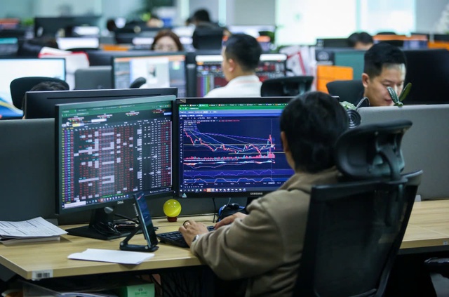 Cổ phiếu Việt sẽ tích cực trước thông tin thuế quan từ Tổng thống Mỹ