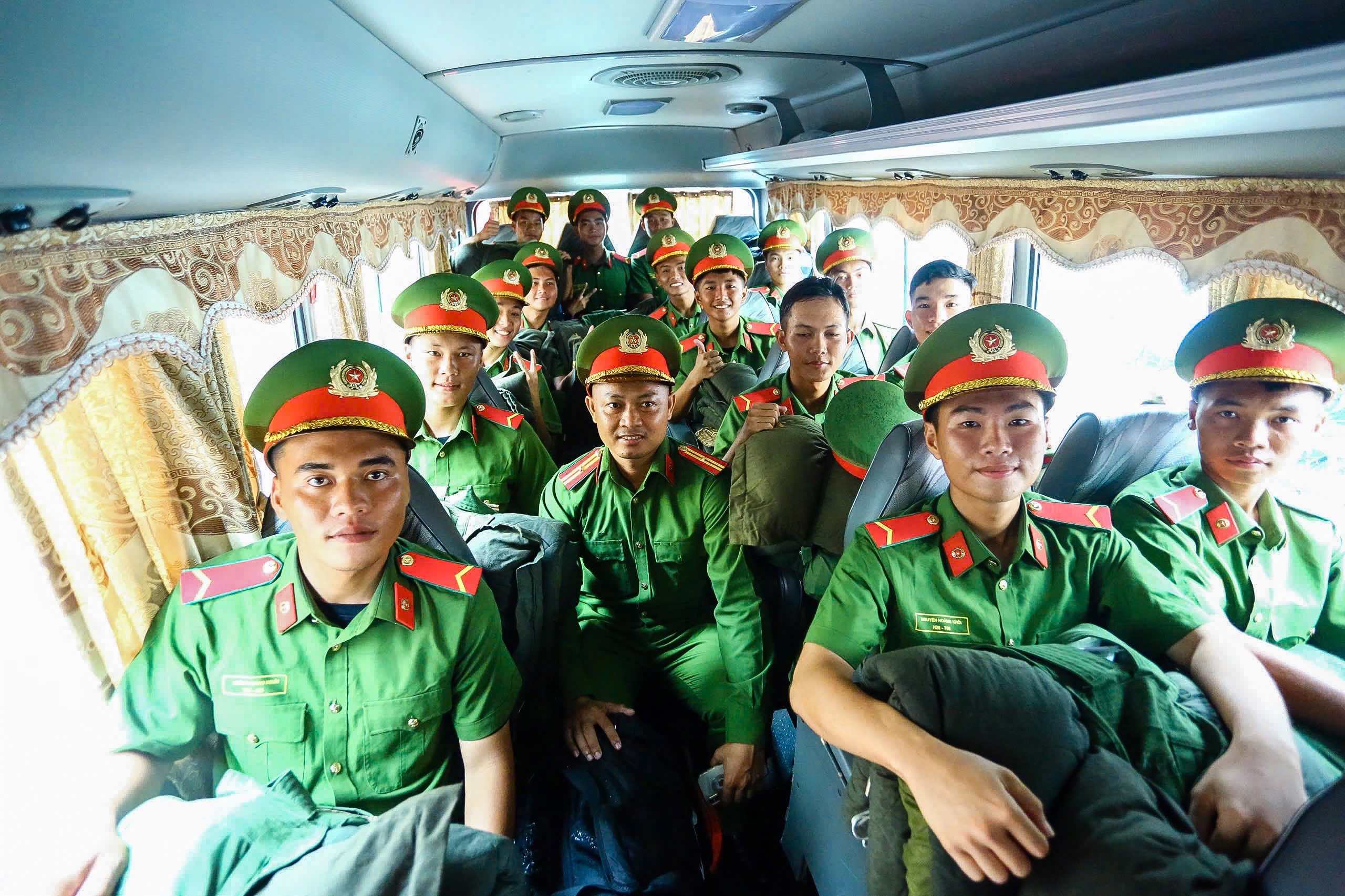566 chiến sĩ công an đi tàu từ Nam ra Bắc hội quân, chuẩn bị cho A80- Ảnh 10.