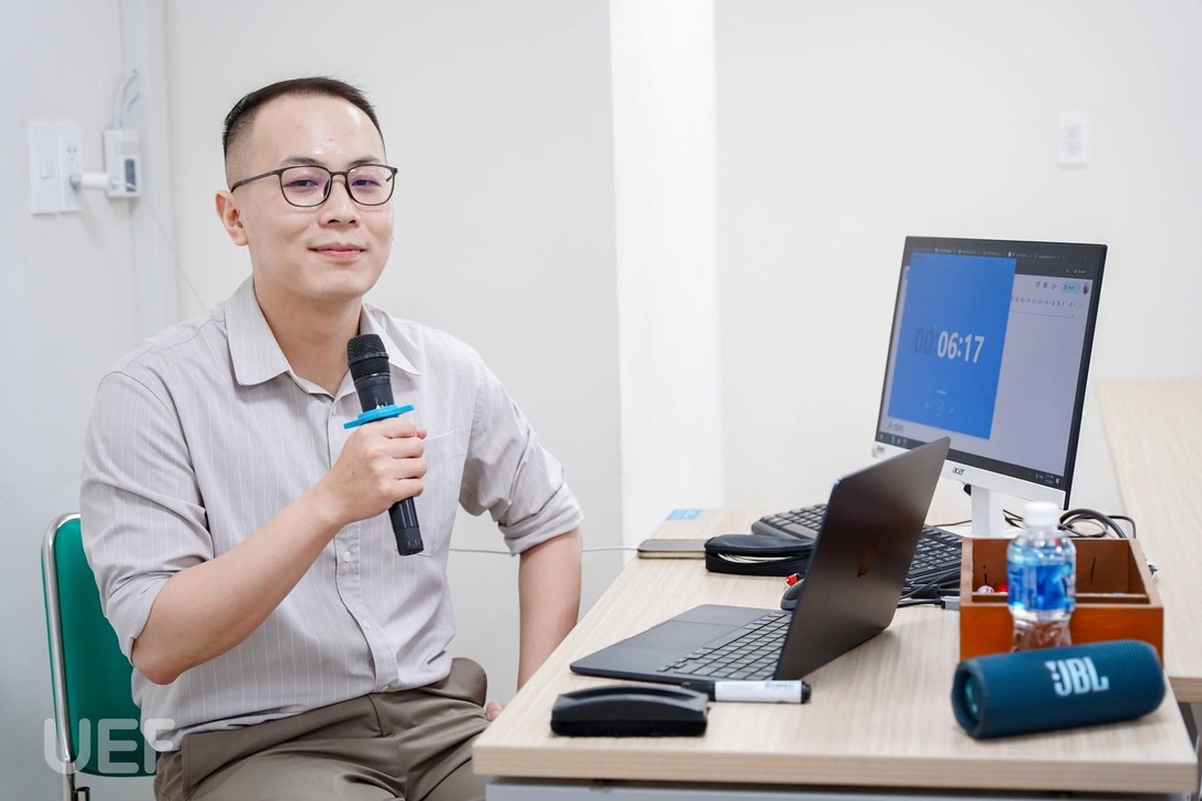 Chàng trai TP.HCM đạt IELTS 9.0 sau nhiều năm mày mò tự học - Ảnh 1.