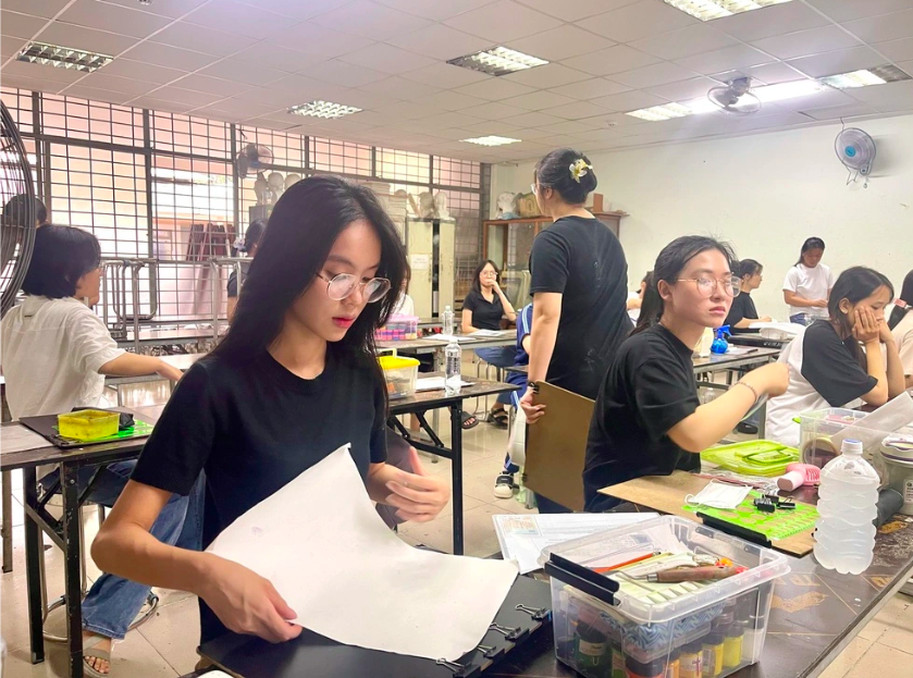 Đề thi 'vẽ mà như văn' của trường kiến trúc được đánh giá hay và độc đáo - Ảnh 2.