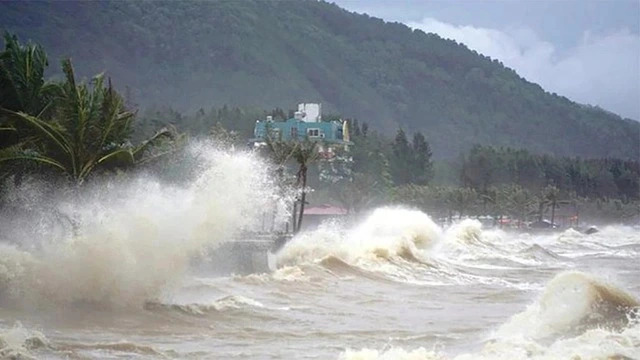 Biển Đông sắp đón bão áp thấp nhiệt đới đầu tháng 7 - Ảnh 1. Biển Đông sắp đón bão áp thấp nhiệt đới đầu tháng 7 - Ảnh 1.