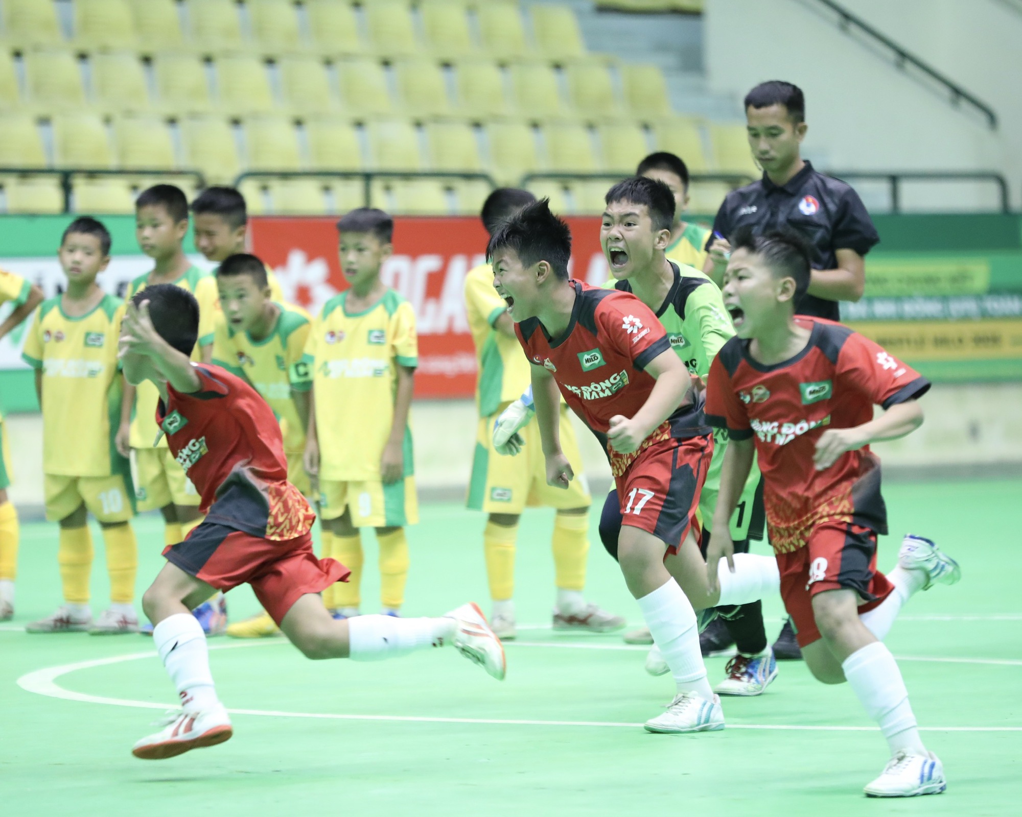 Hung Yen trifft im nationalen U11-Finale auf Bac Ninh - Foto 3. Hưng Yên chạm trán Bắc Ninh ở chung kết U.11 toàn quốc- Ảnh 3.
