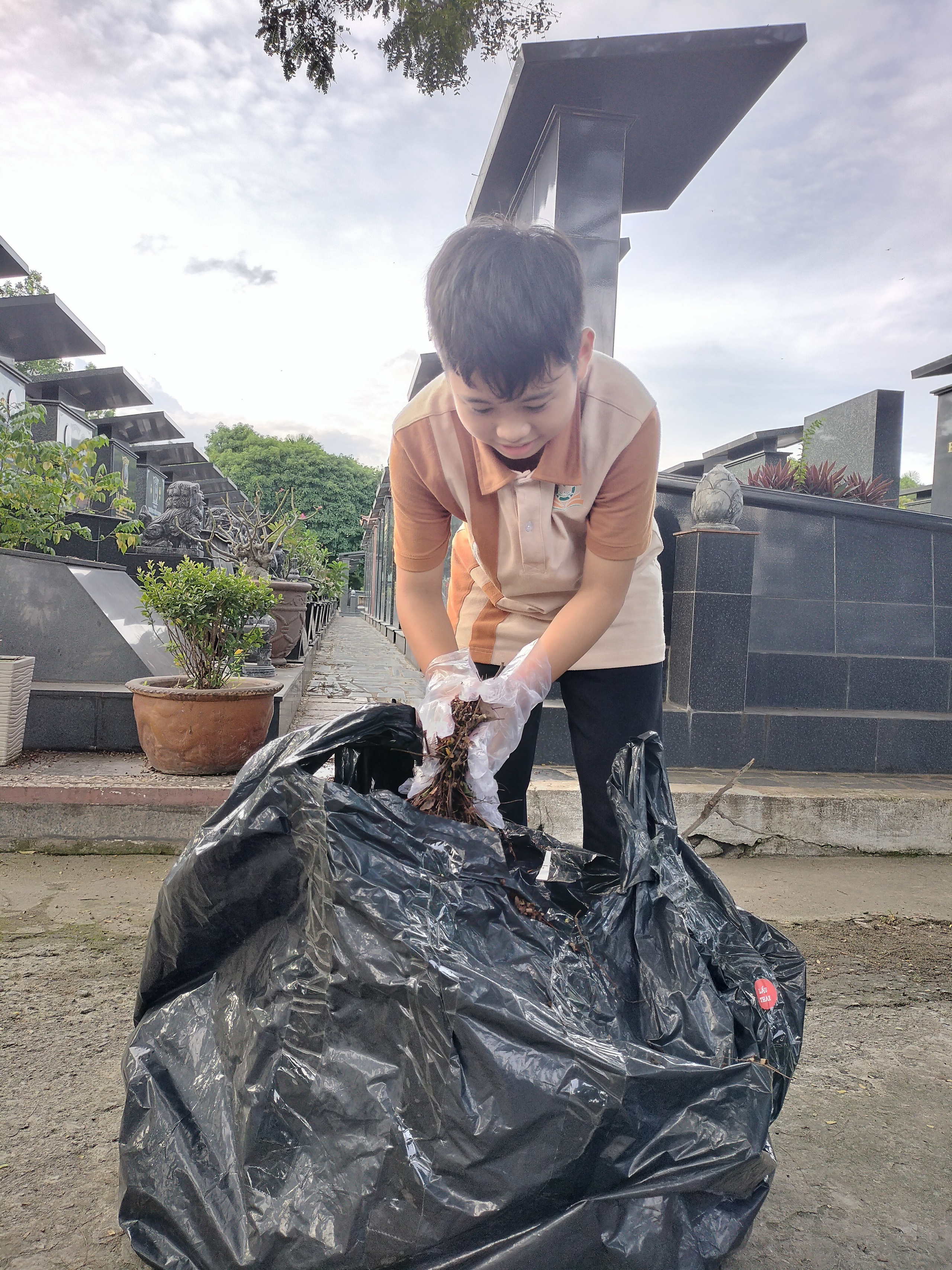 Tuổi nhỏ nhưng làm điều không nhỏ - Ảnh 9.