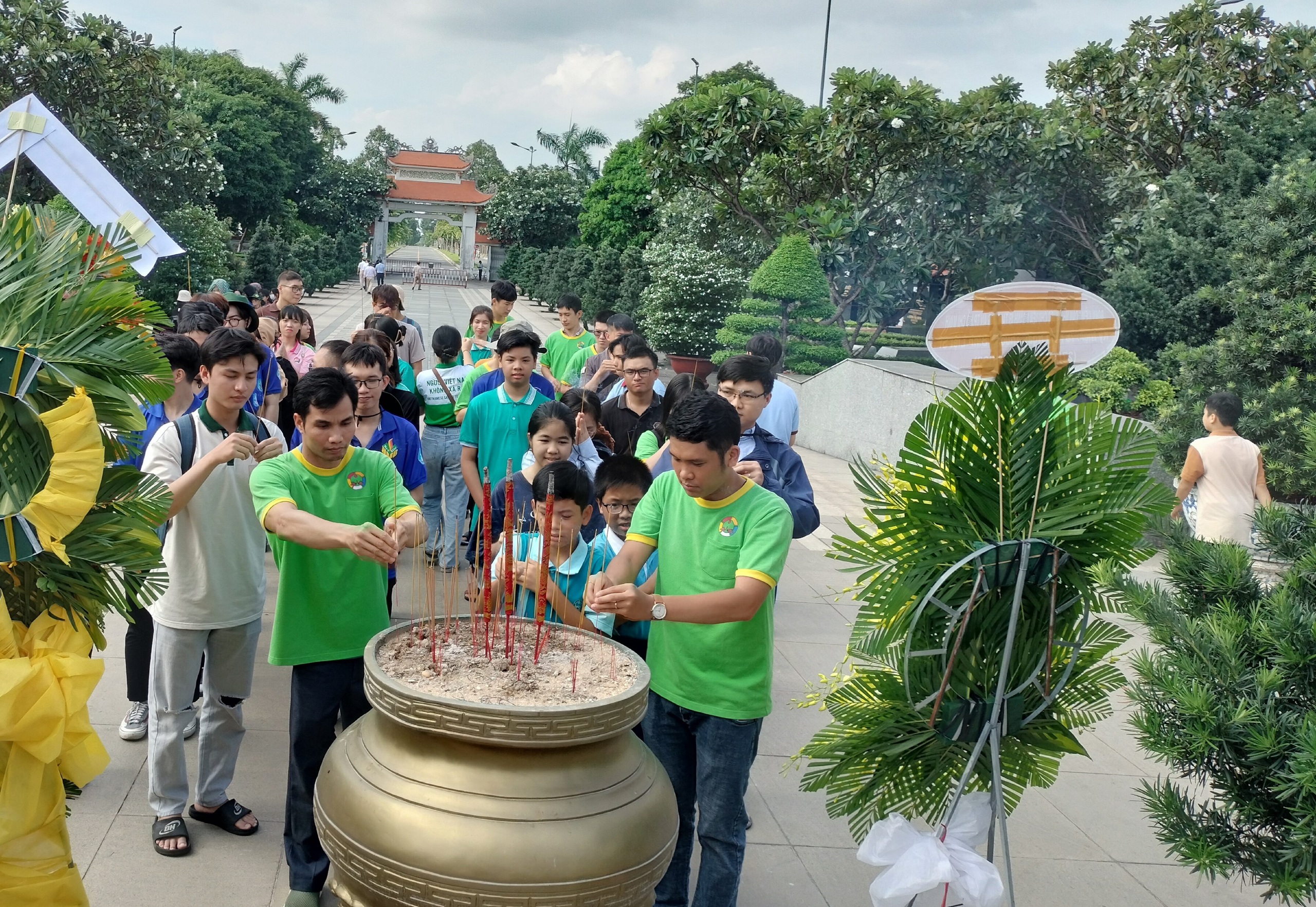 Tuổi nhỏ nhưng làm điều không nhỏ - Ảnh 7.