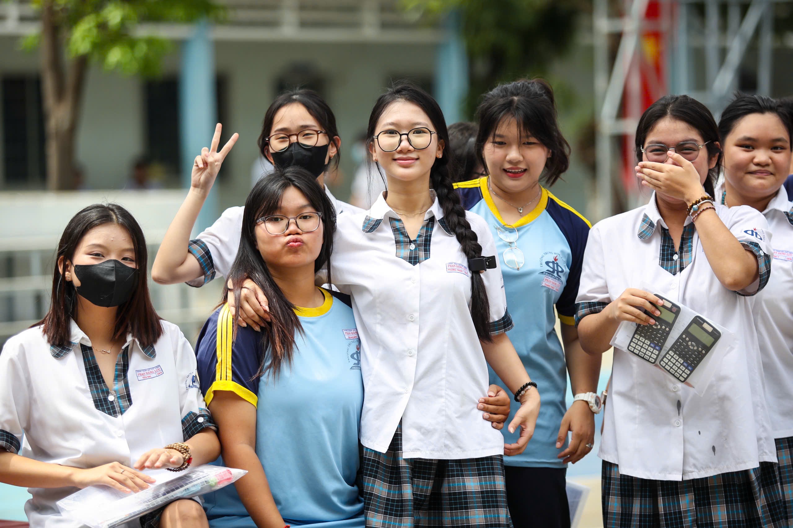 Hàng loạt ngành có điểm chuẩn 15 - Ảnh 1.