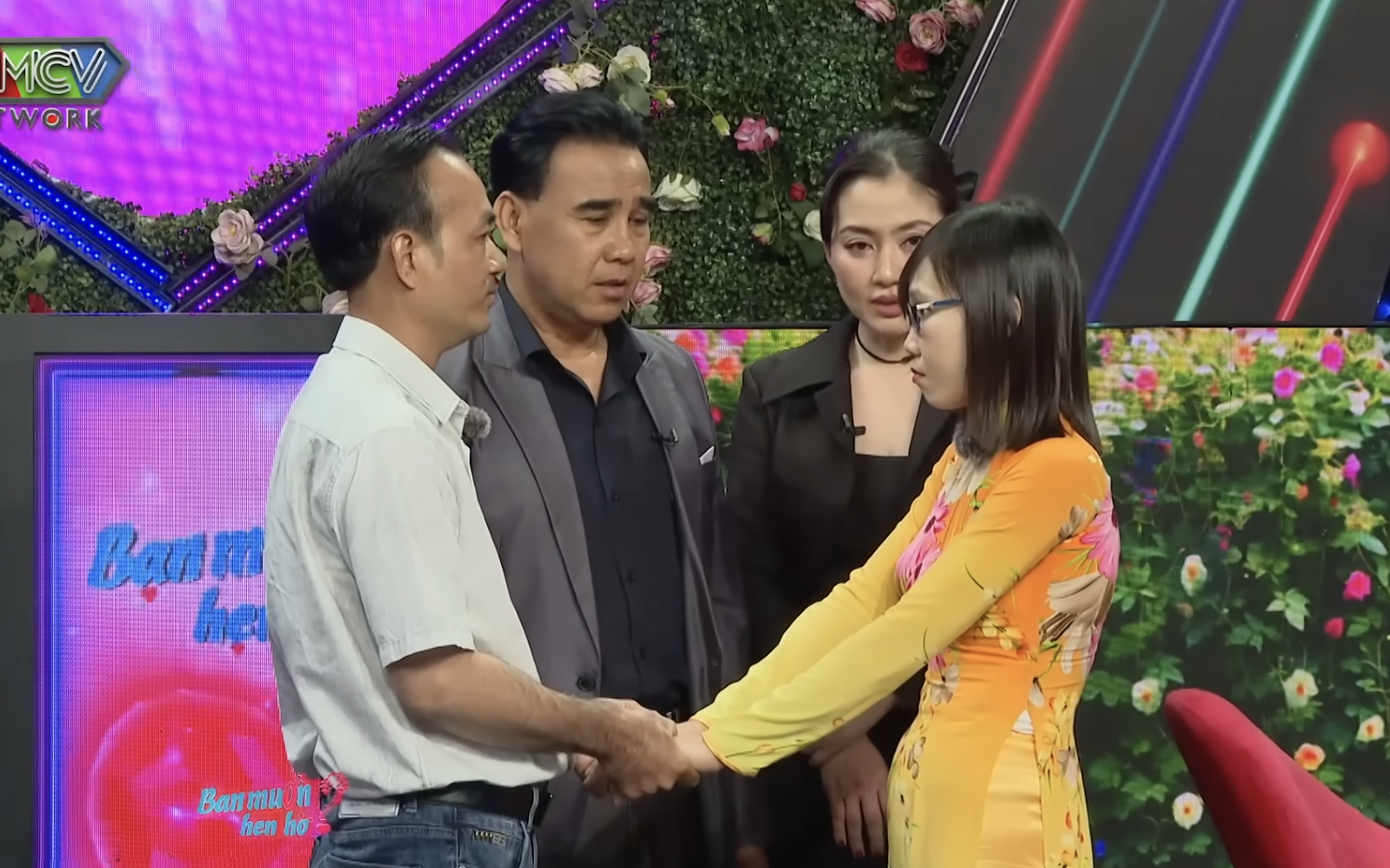 Người đàn ông 40 tuổi bị từ chối hẹn hò trong chương trình bạn muốn hẹn hò - Ảnh 1. Người đàn ông 40 tuổi bị từ chối hẹn hò trong chương trình bạn muốn hẹn hò - Ảnh 1.