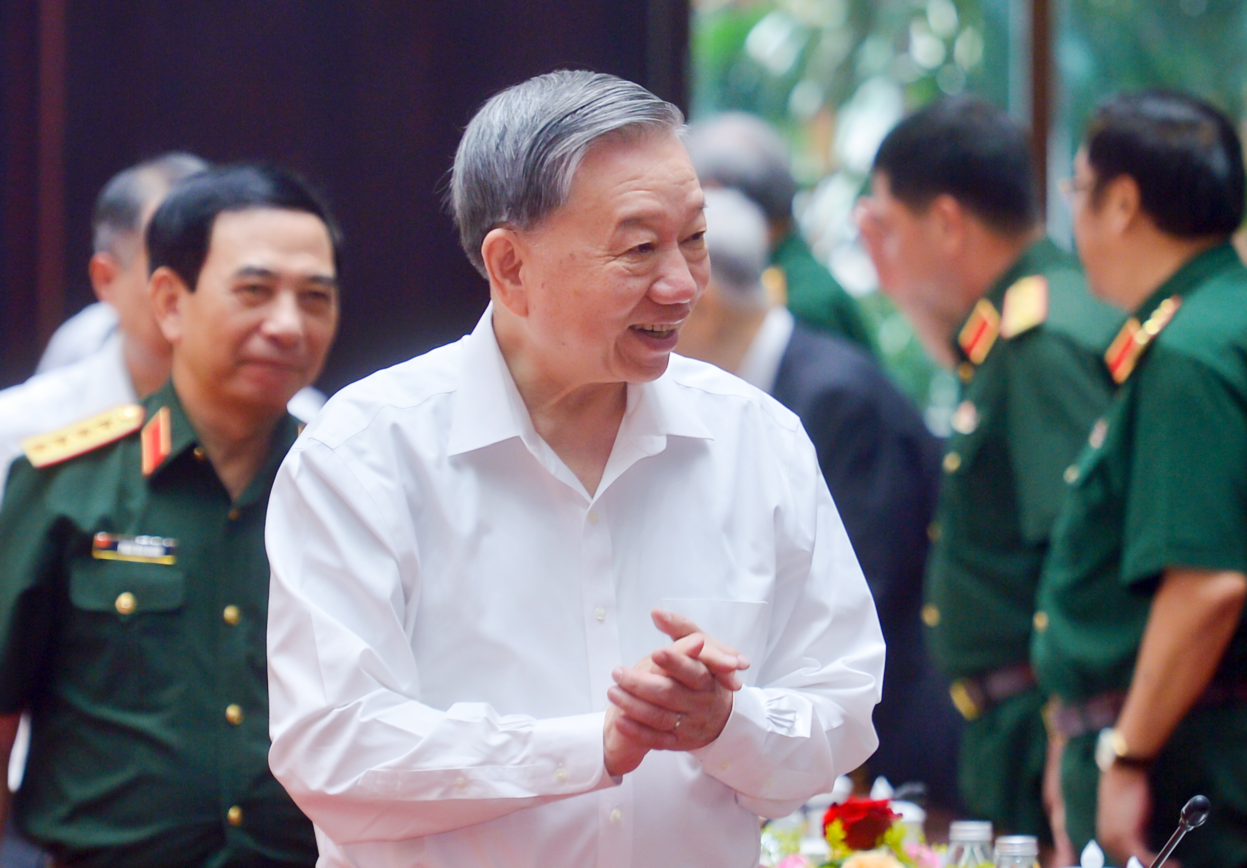 Tổng Bí thư Tô Lâm: 'Không được yêu cầu nhân dân lên tỉnh giải quyết công việc' - Ảnh 1.