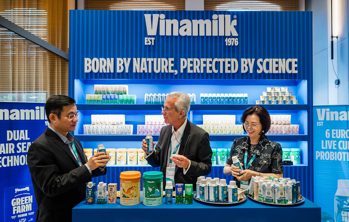 Vinamilk ghi nhận doanh thu quý 2/2025 cao nhất từ trước đến nay, 16.745 tỉ đồng- Ảnh 4. Vinamilk ghi nhận doanh thu quý 2/2025 cao nhất từ trước đến nay, 16.745 tỉ đồng- Ảnh 4.