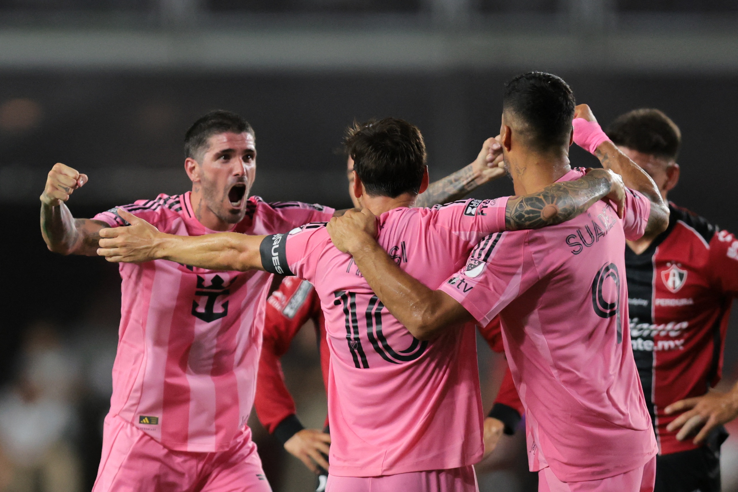 David Beckham is about to turn Inter Miami into a 'super club' in the US, MLS welcomes Muller and Son Heung-min - Photo 2. David Beckham sắp biến Inter Miami thành ‘siêu CLB’ ở Mỹ, MLS đón Muller và Son Heung-min- Ảnh 2.