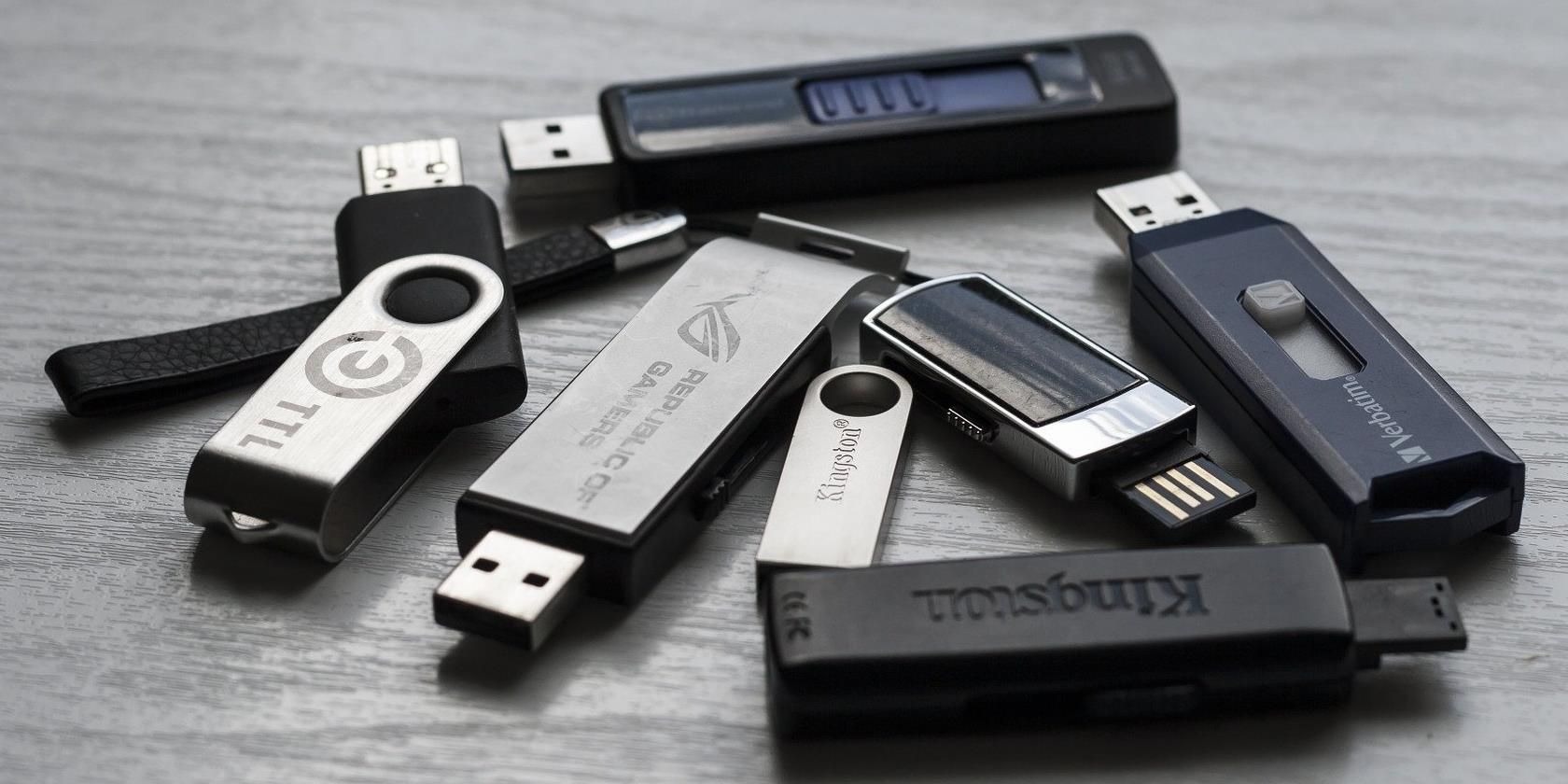 Giải mã nghịch lý USB: Tại sao USB đầy dữ liệu lại nhẹ hơn USB trống - Ảnh 1. Giải mã nghịch lý USB: Tại sao USB đầy dữ liệu lại nhẹ hơn USB trống - Ảnh 1.