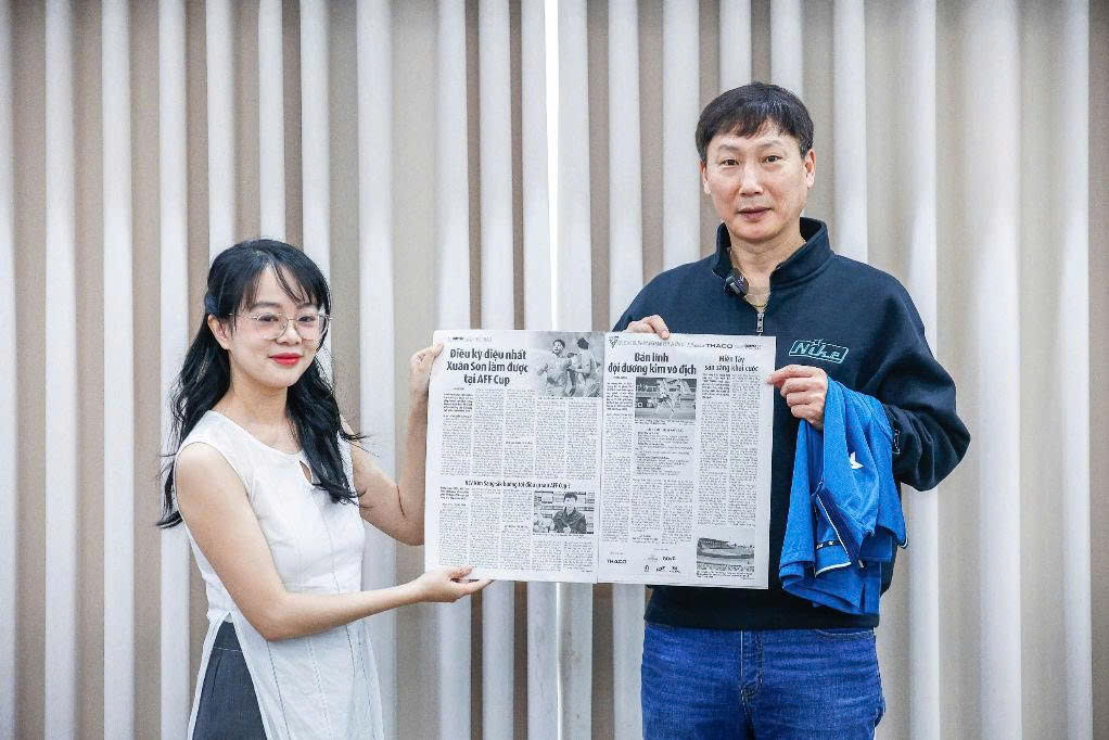 10 giờ 15 hôm nay HLV Kim Sang-sik giao lưu với Báo Thanh Niên về hành trình vô địch U.23 Đông Nam Á 2025 - Ảnh 3.