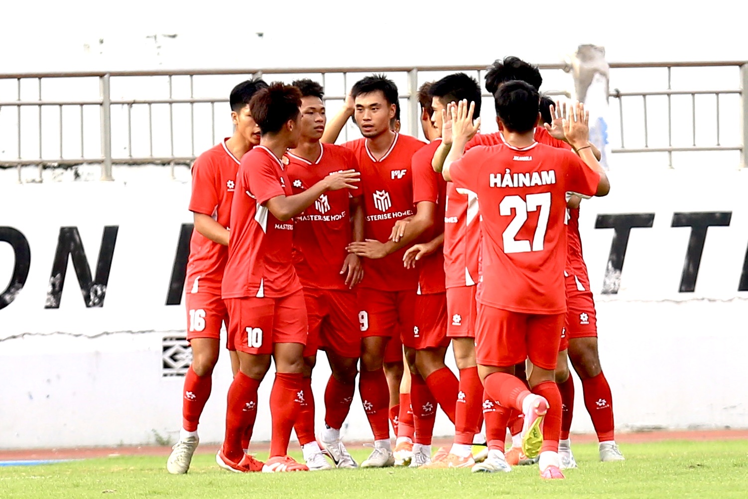 Sao U.23 Việt Nam giành 2 chức vô địch trong 2 ngày: Từ Indonesia đến TP.HCM - Ảnh 2.