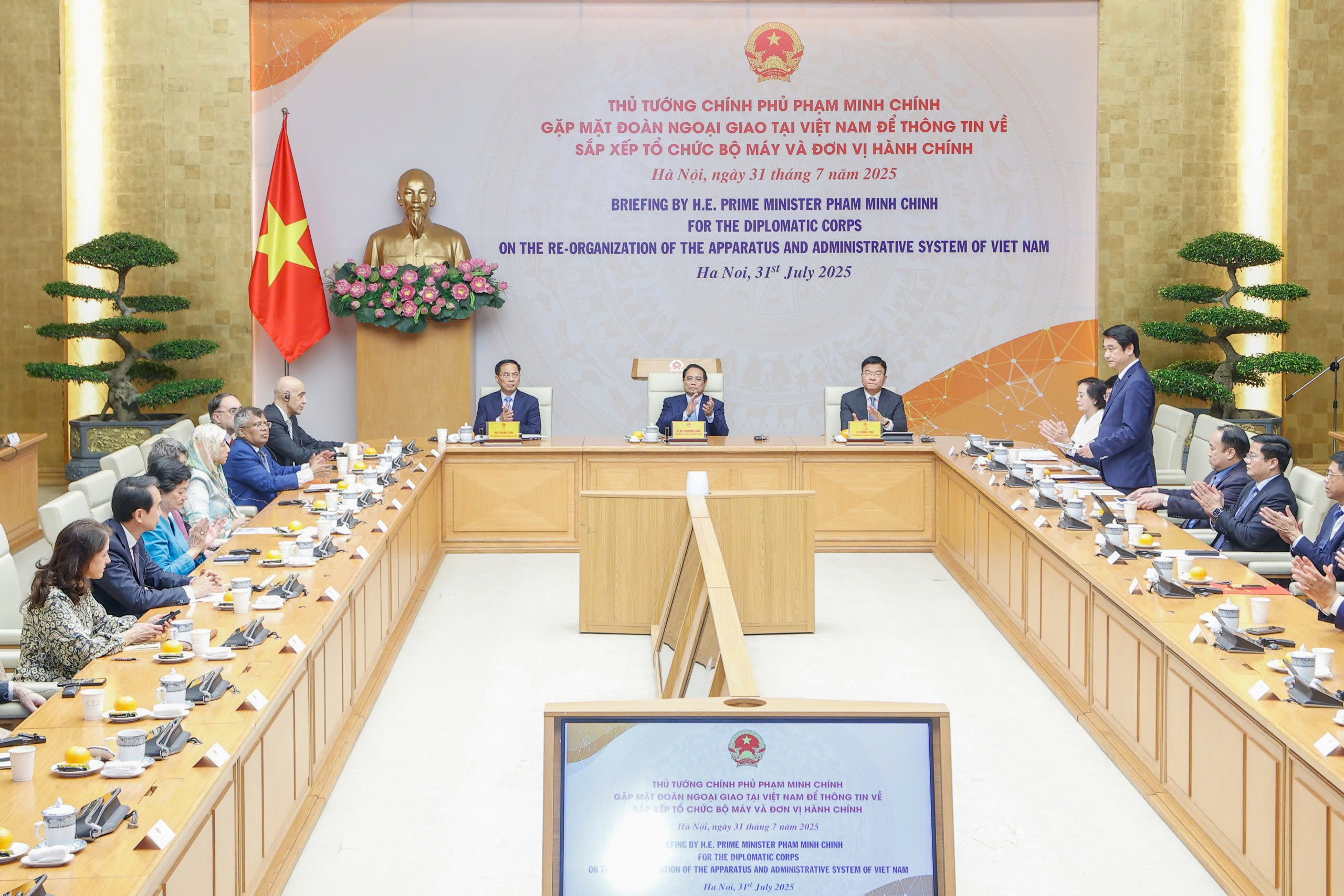 Thủ tướng Phạm Minh chính thông báo chính sách mới về giáo dục , y tế , văn hóa - Ảnh 4.