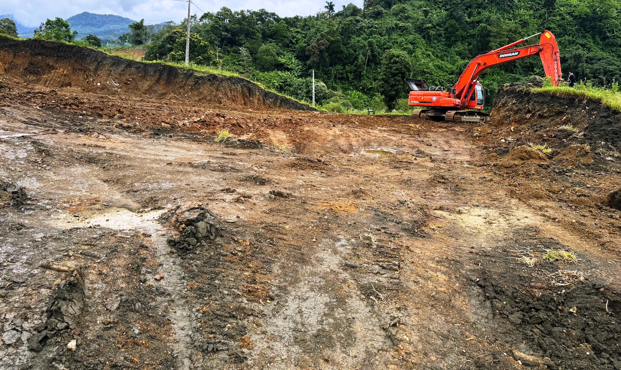TP.Đà Nẵng xây nhiều bãi đáp trực thăng ở miền núi- Ảnh 1. TP.Đà Nẵng xây nhiều bãi đáp trực thăng ở miền núi- Ảnh 1.