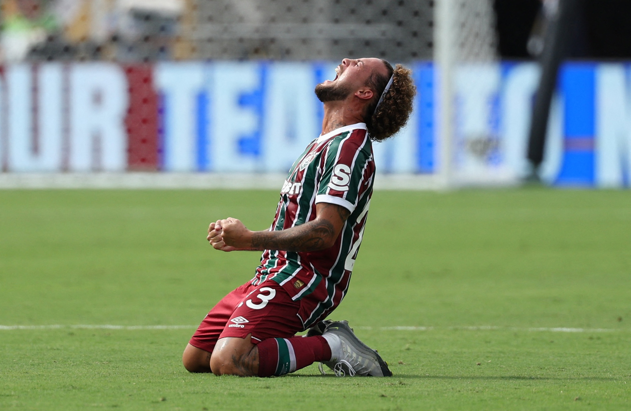 Fluminense បន្តរឿងនិទានដោយយកឈ្នះ Al Hilal ដើម្បីឈានចូលវគ្គពាក់កណ្តាលផ្តាច់ព្រ័ត្រ FIFA Club World Cup - រូបថត 6 ។ Fluminense viết tiếp chuyện cổ tích, đánh bại Al Hilal vào bán kết FIFA Club World Cup - Ảnh 6.