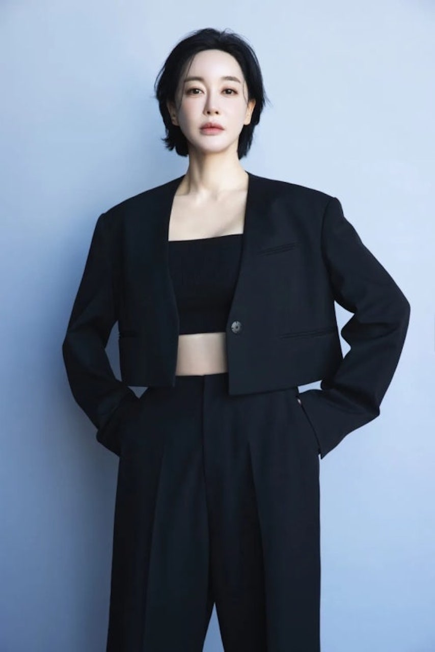 Film met 'plastische schoonheid' Kim Hye Eun doet mee aan DANAFF - Foto 4. Phim có 'mỹ nhân dao kéo' Kim Hye Eun tranh giải tại DANAFF- Ảnh 4.