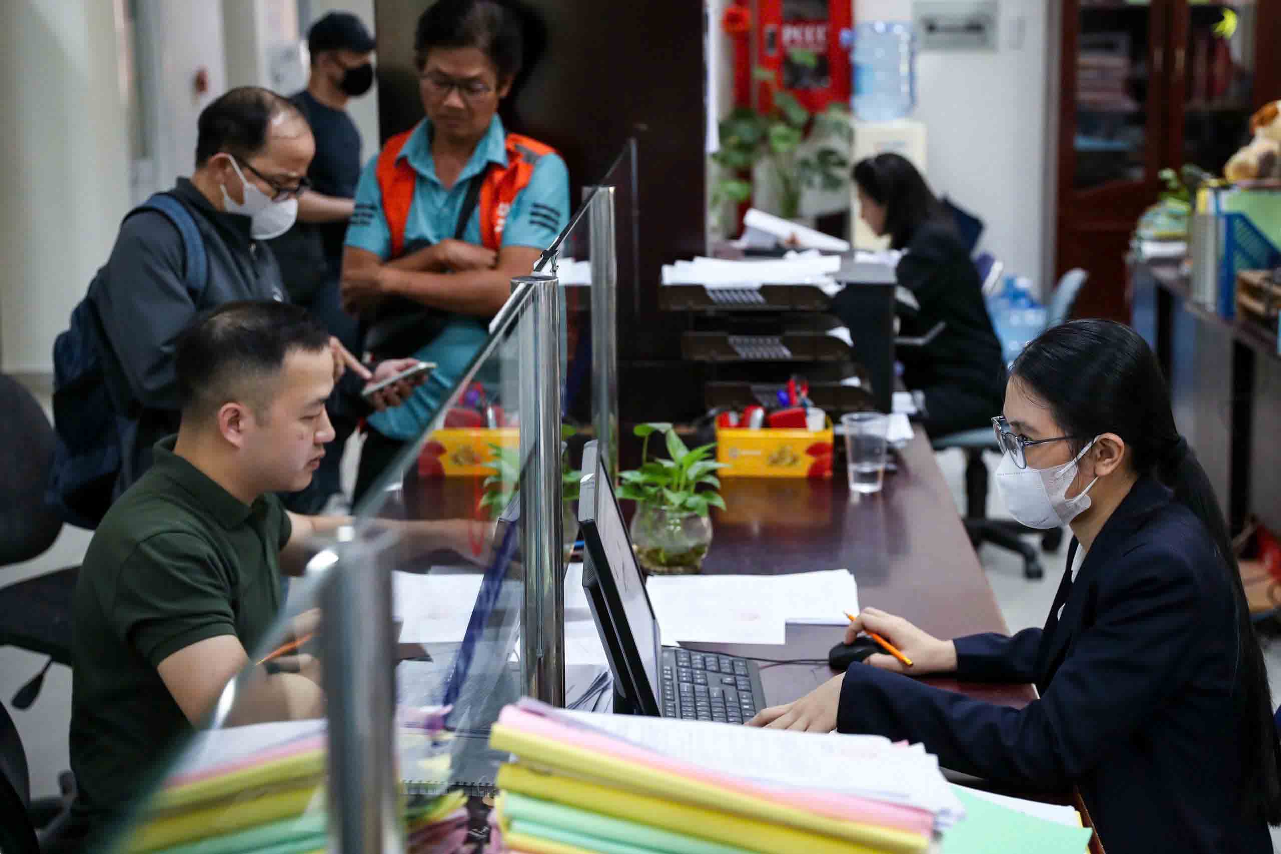 Ngóng trông sửa đổi thuế- Ảnh 1. Ngóng trông sửa đổi thuế- Ảnh 1.