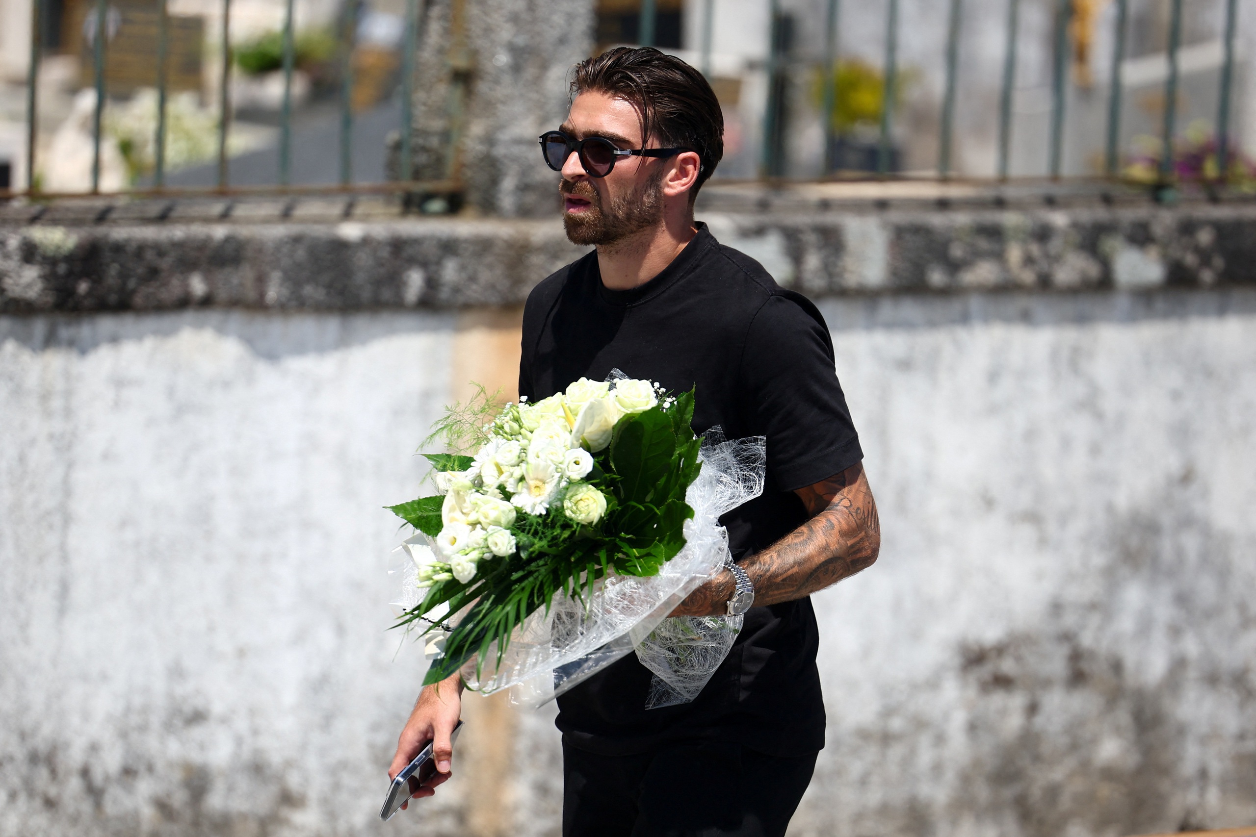 Lễ tưởng niệm riêng tư Diogo Jota và em trai, Tổng thống và Thủ tướng Bồ Đào Nha đến chia buồn- Ảnh 7. Lễ tưởng niệm riêng tư Diogo Jota và em trai, Tổng thống và Thủ tướng Bồ Đào Nha đến chia buồn- Ảnh 7.